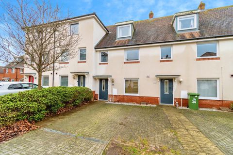 Wilroy Gardens, Maybush, Southampton, Hampshire SO16