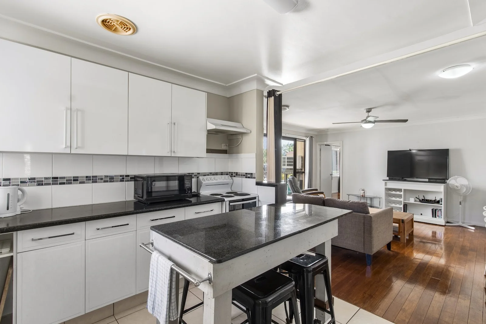 Additional image 15 of 41 Frank Street, Labrador QLD 4215