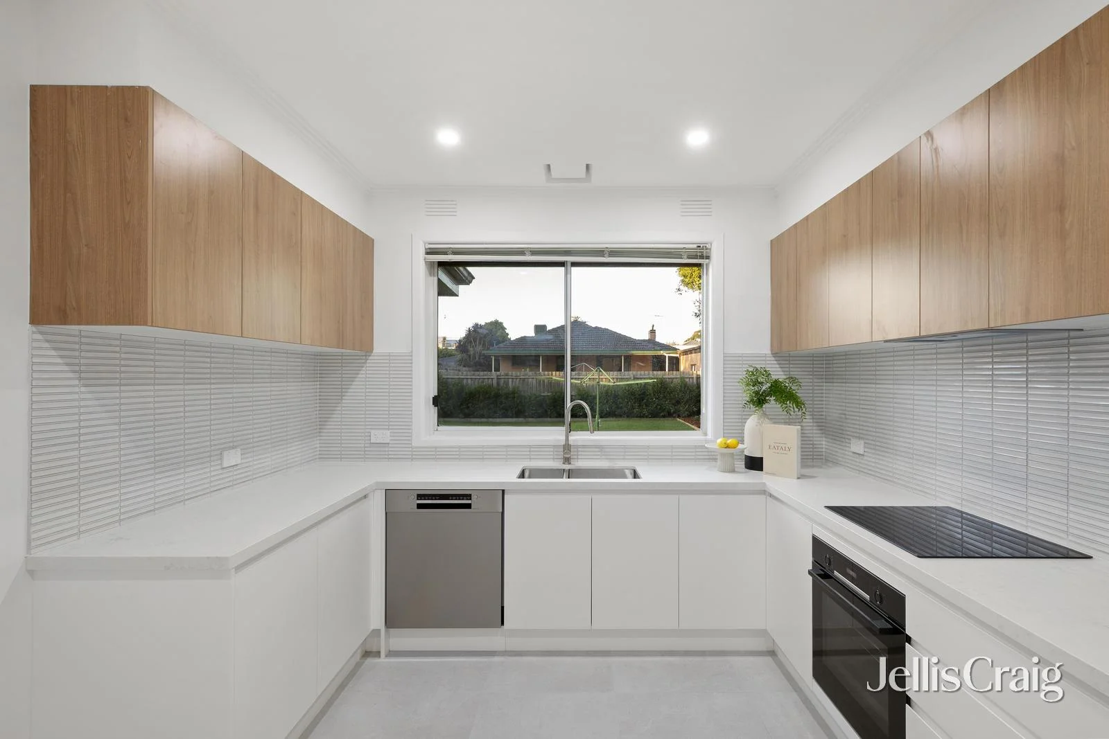 Additional image 4 of 901 Centre Road, Bentleigh East VIC 3165
