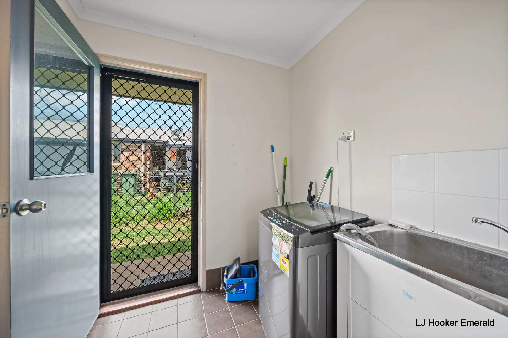 Additional image 15 of 9 Mount Macarthur Boulevard, Capella QLD 4723