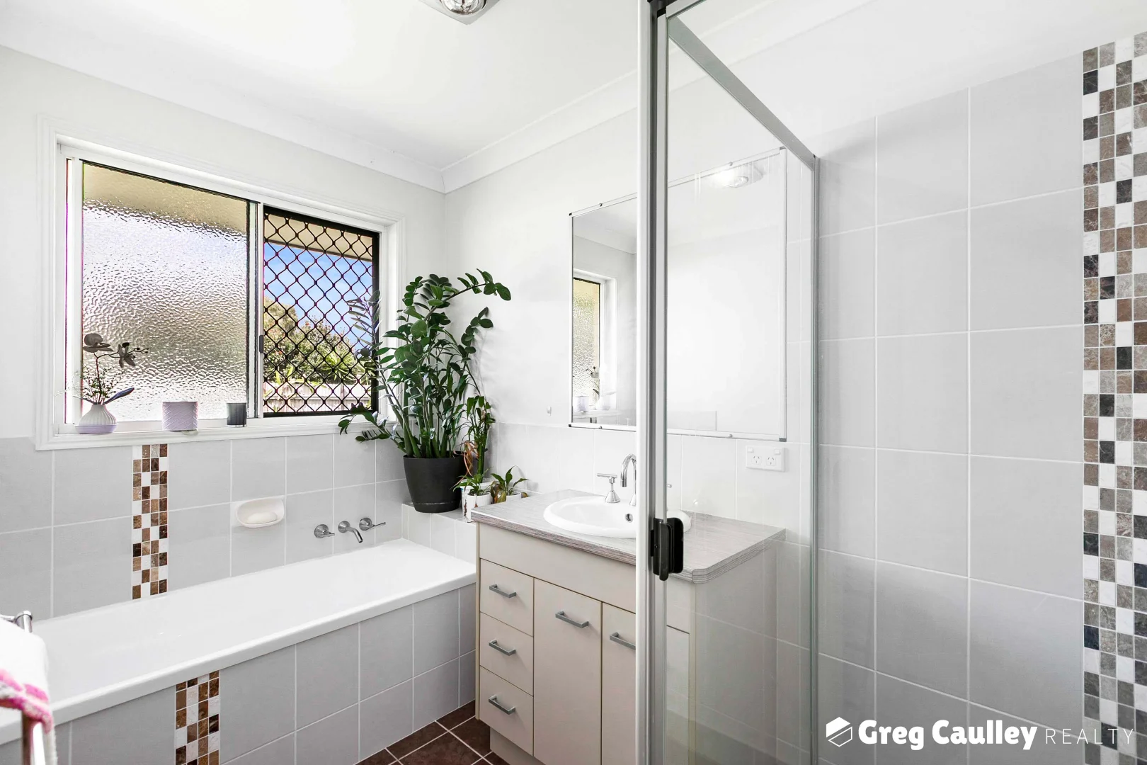 Additional image 9 of 9 Lachlan Drive, Oakhurst QLD 4650