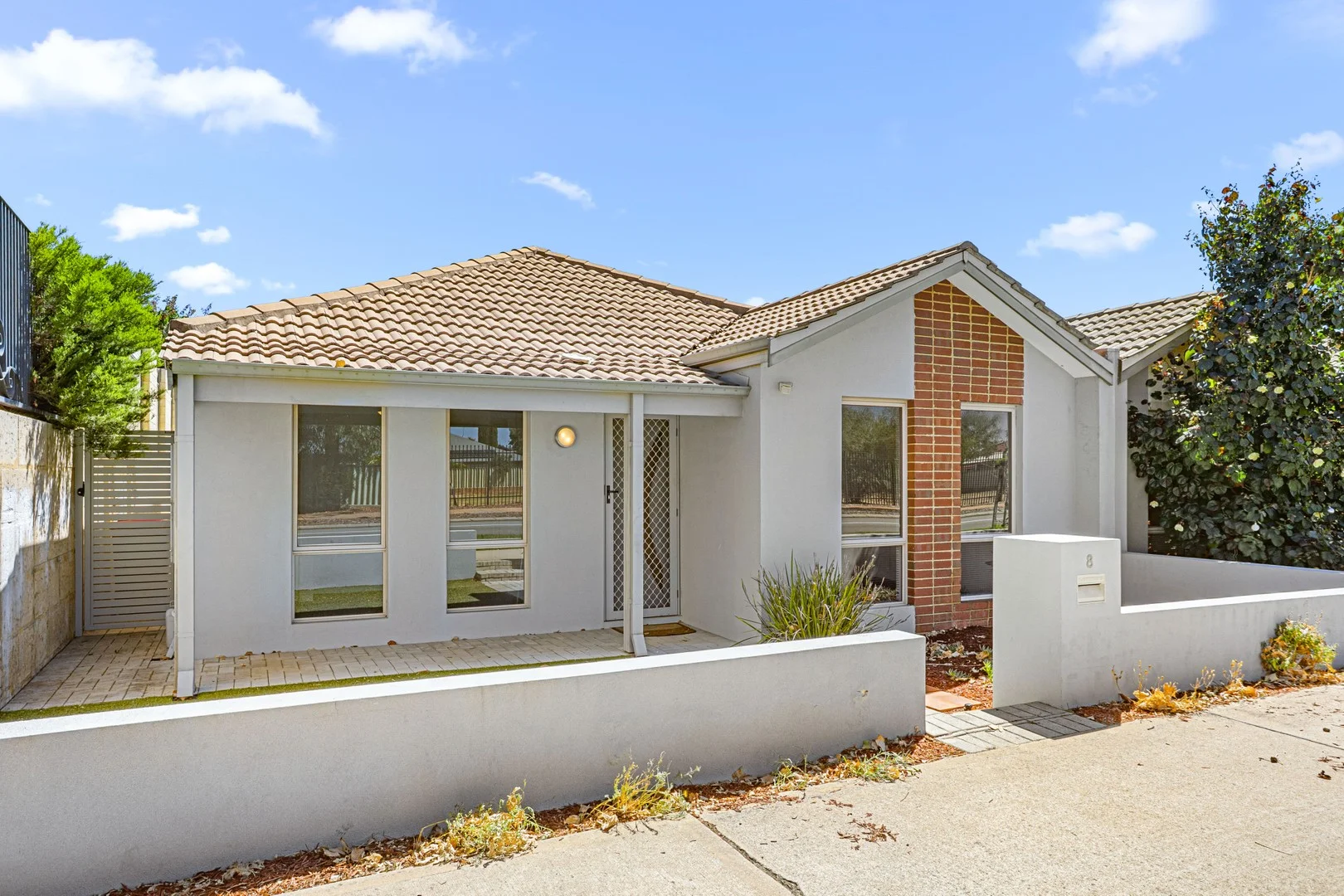 8/1 Humboldt Entrance, Aubin Grove WA 6164