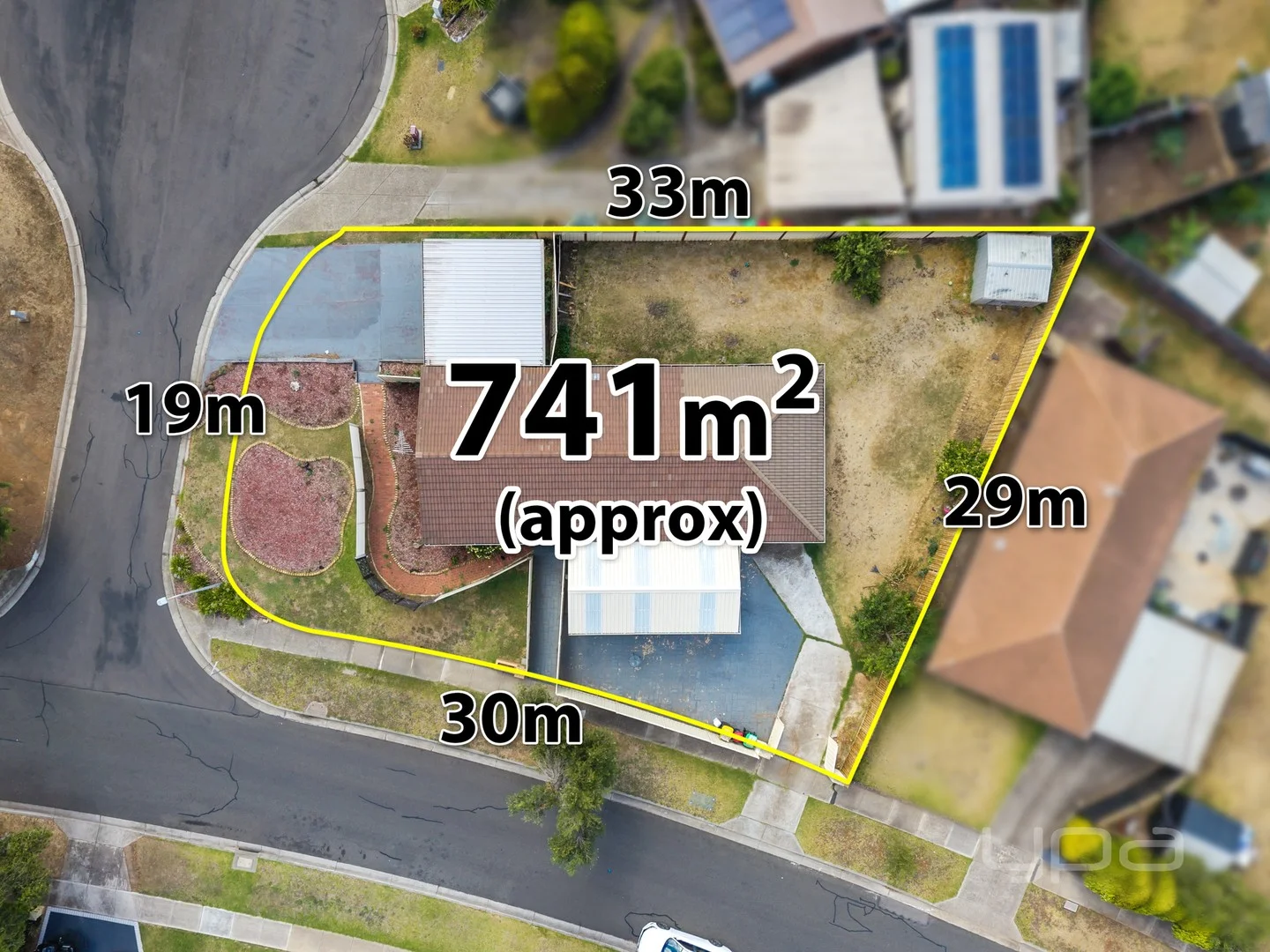 4 Pinnacle Crescent, Brookfield VIC 3338