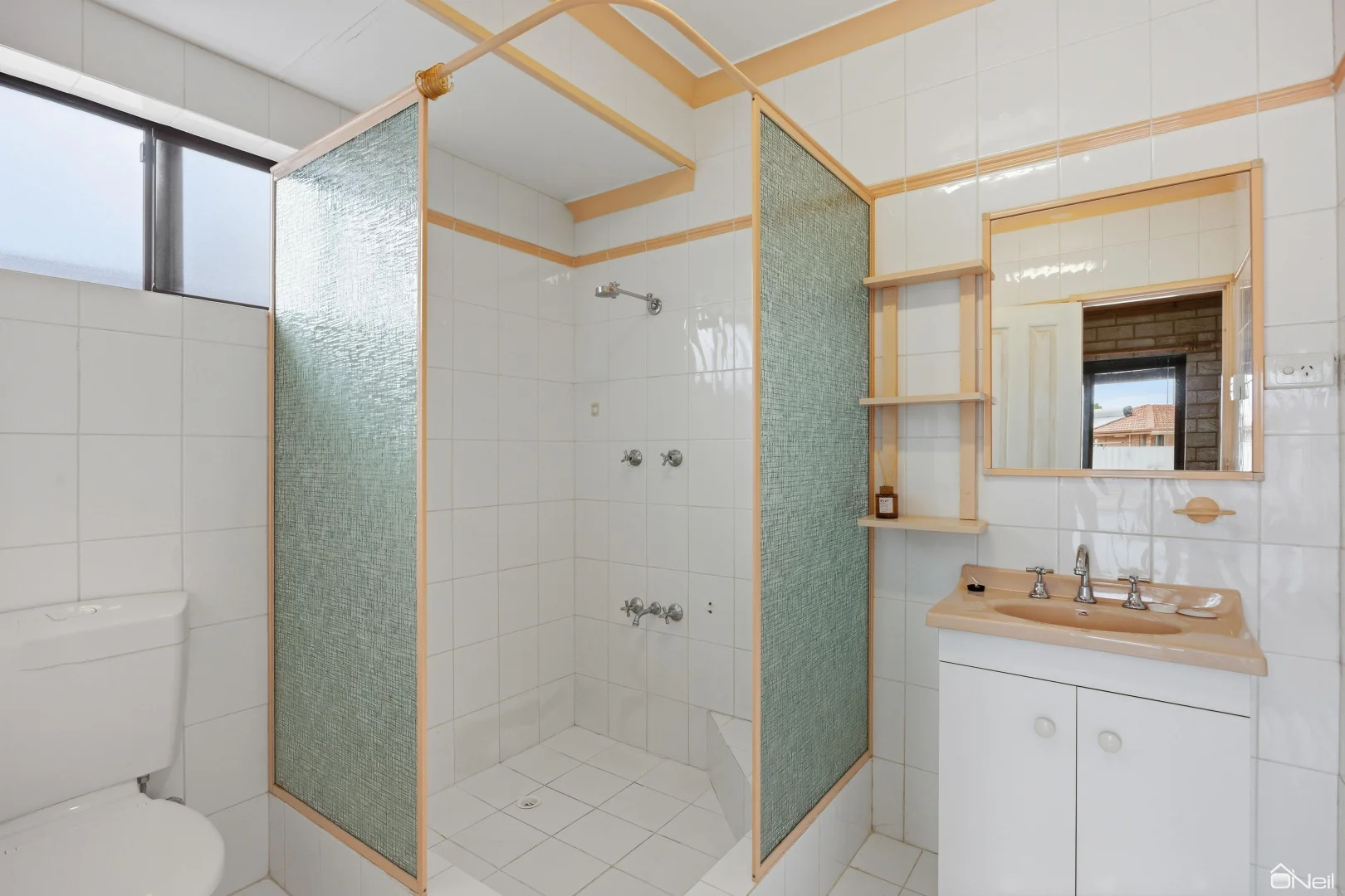 Additional image 12 of 4 Heron Court, Camillo WA 6111