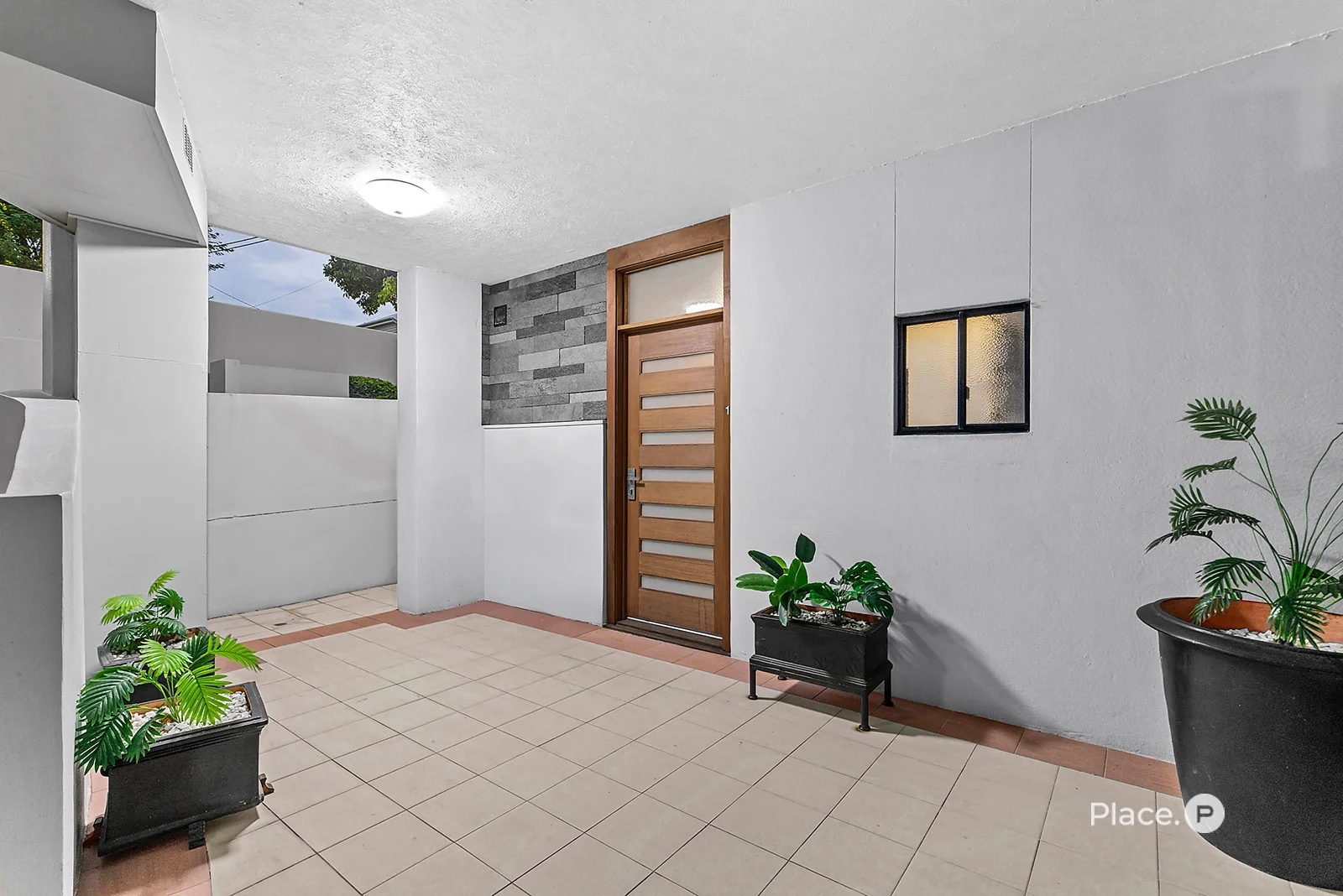 Additional image 18 of 1/17 Rosecliffe Street, Highgate Hill QLD 4101