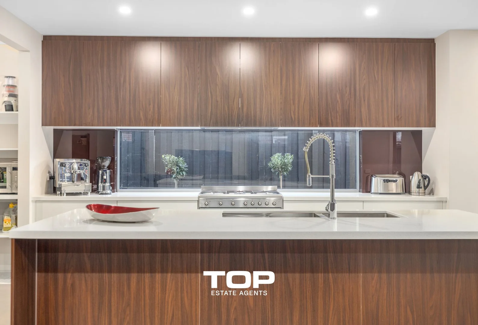 Additional image 5 of 10 Springleaf Avenue, Clyde North VIC 3978