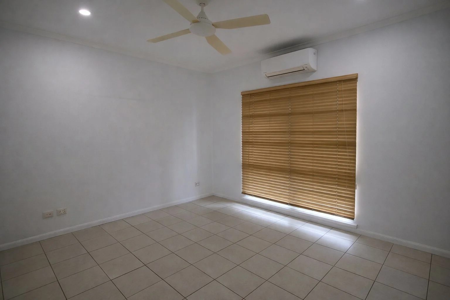 Additional image 12 of 31 Conch St, Mission Beach QLD 4852