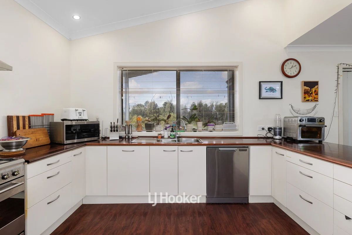 Additional image 18 of 190 Tenth Street, Harvey WA 6220