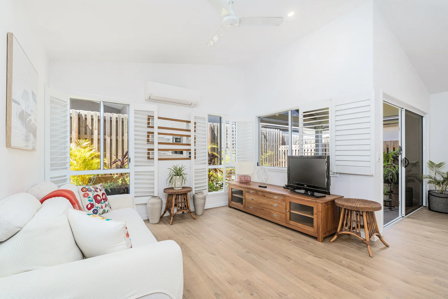 Additional image 8 of 204/2-20 Island View Drive, Urangan QLD 4655