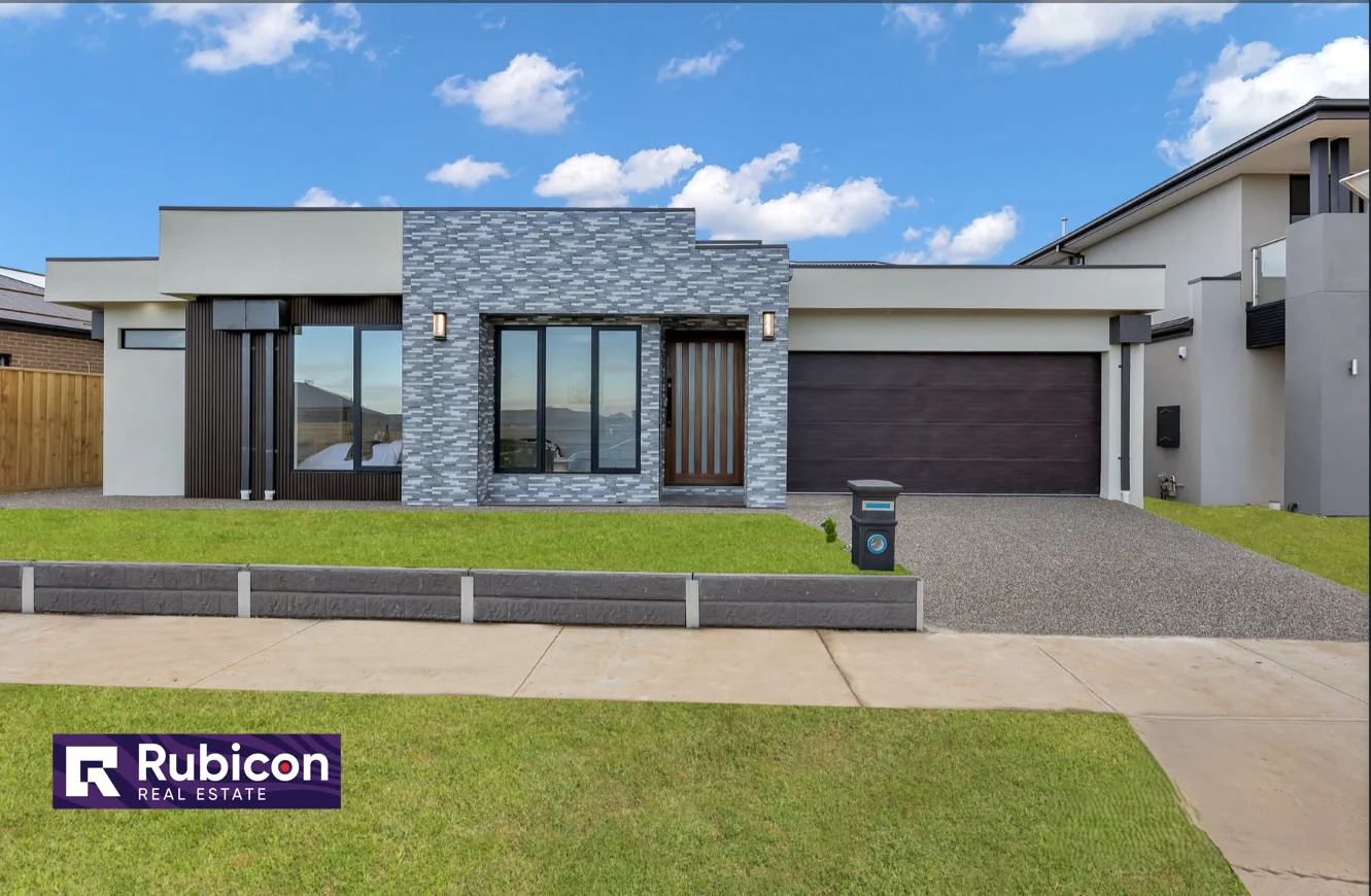 3 Bivongi Road, Deanside VIC 3336