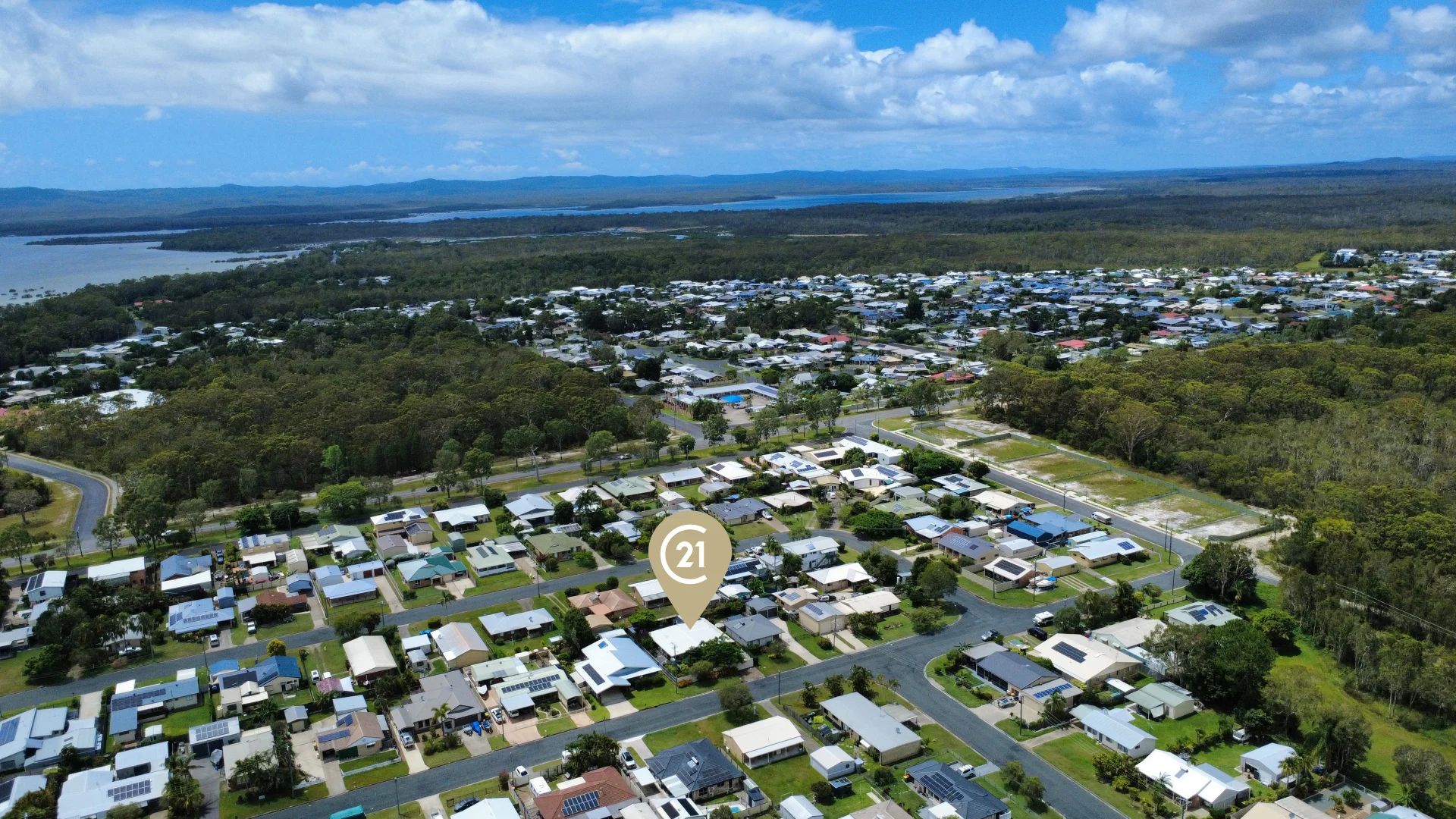 Additional image 25 of 33 Drummer Street, Tin Can Bay QLD 4580