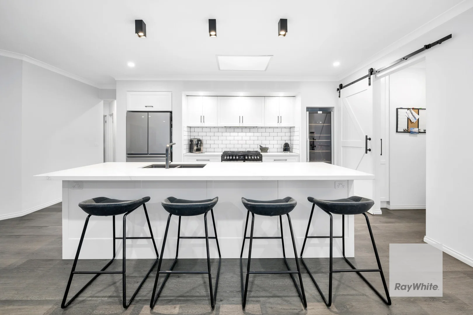 Additional image 5 of 52 Hillcrest Drive, Hillside VIC 3037