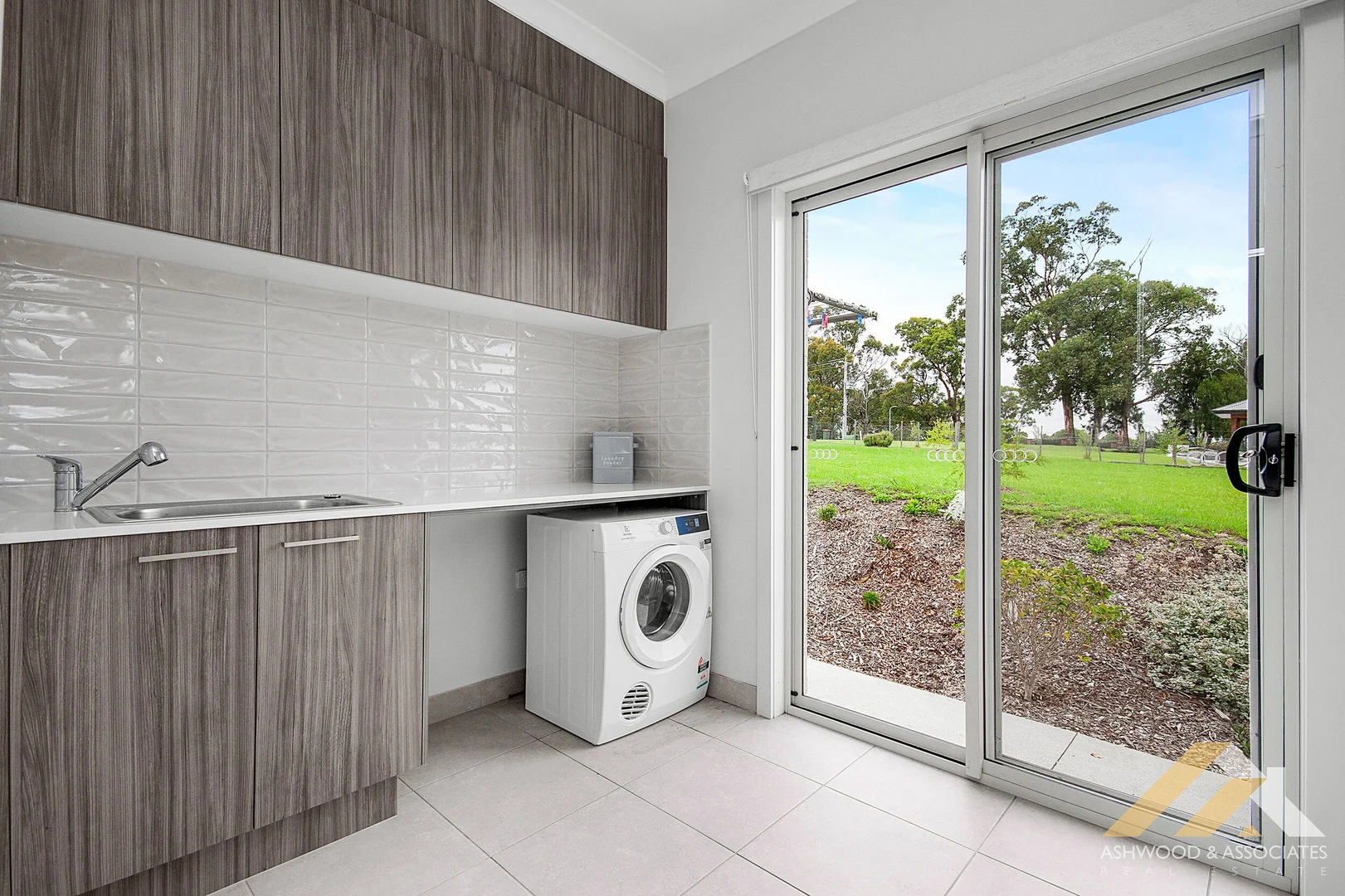 Additional image 15 of 3A Di Palma Terrace, Ellaswood VIC 3875