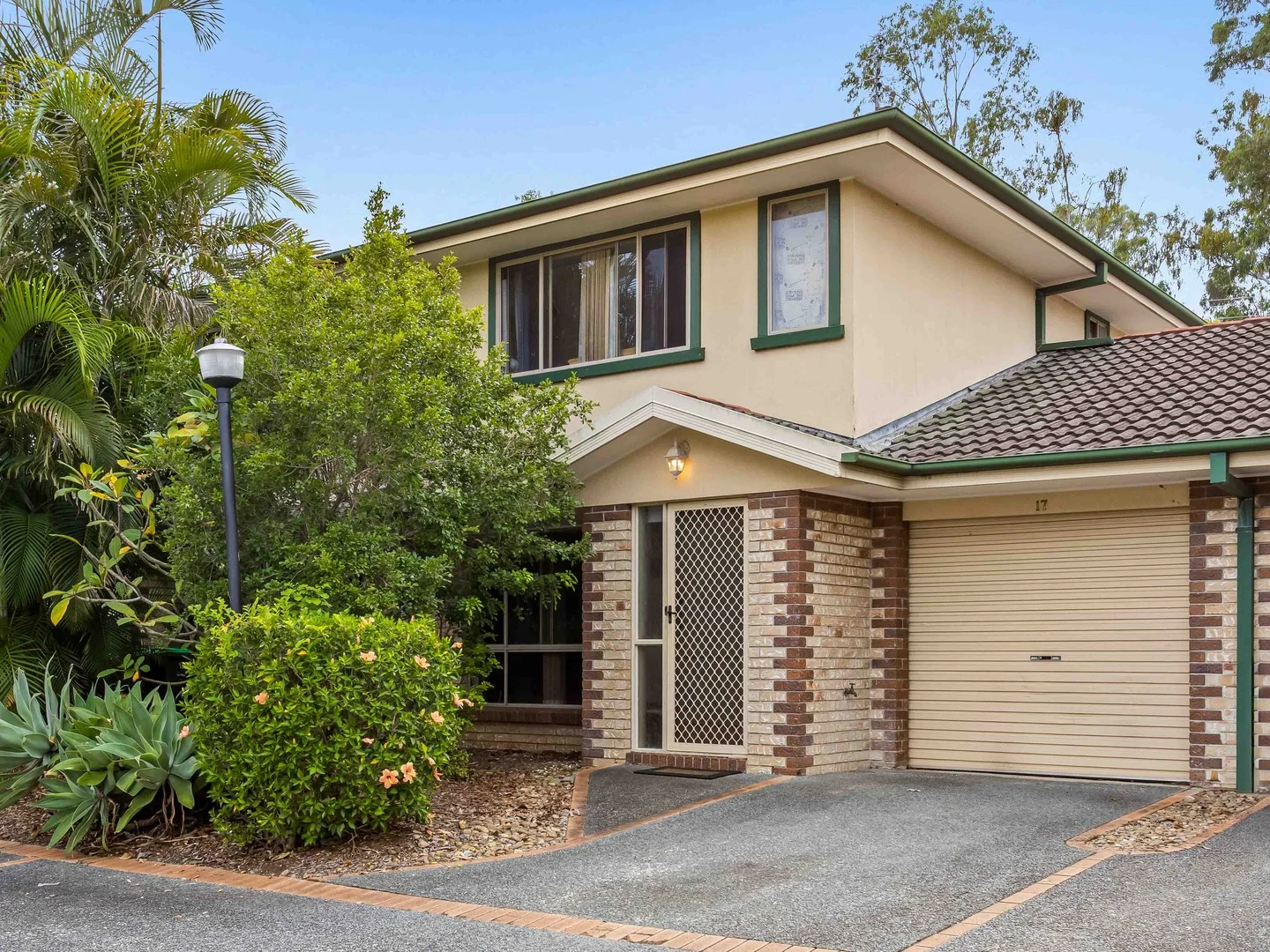 17/2 Koala Town Road, Upper Coomera QLD 4209