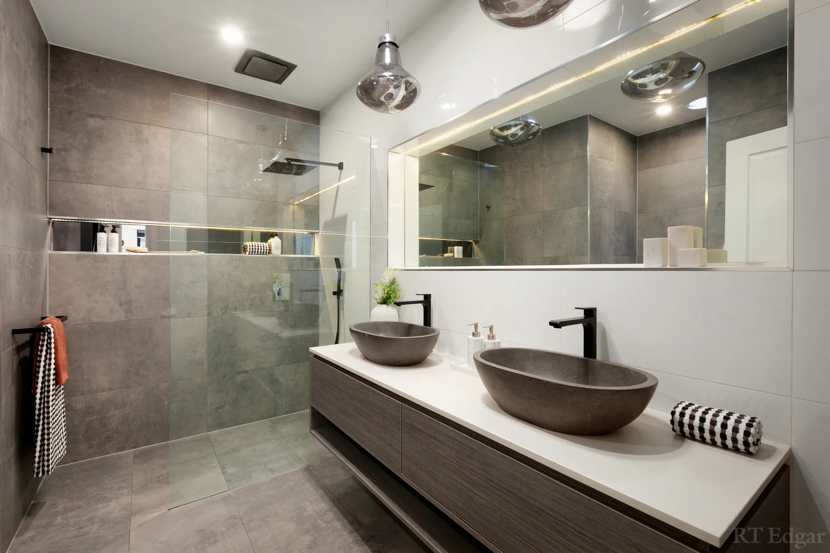 Additional image 8 of 2 Heather Court, Hawthorn East VIC 3123