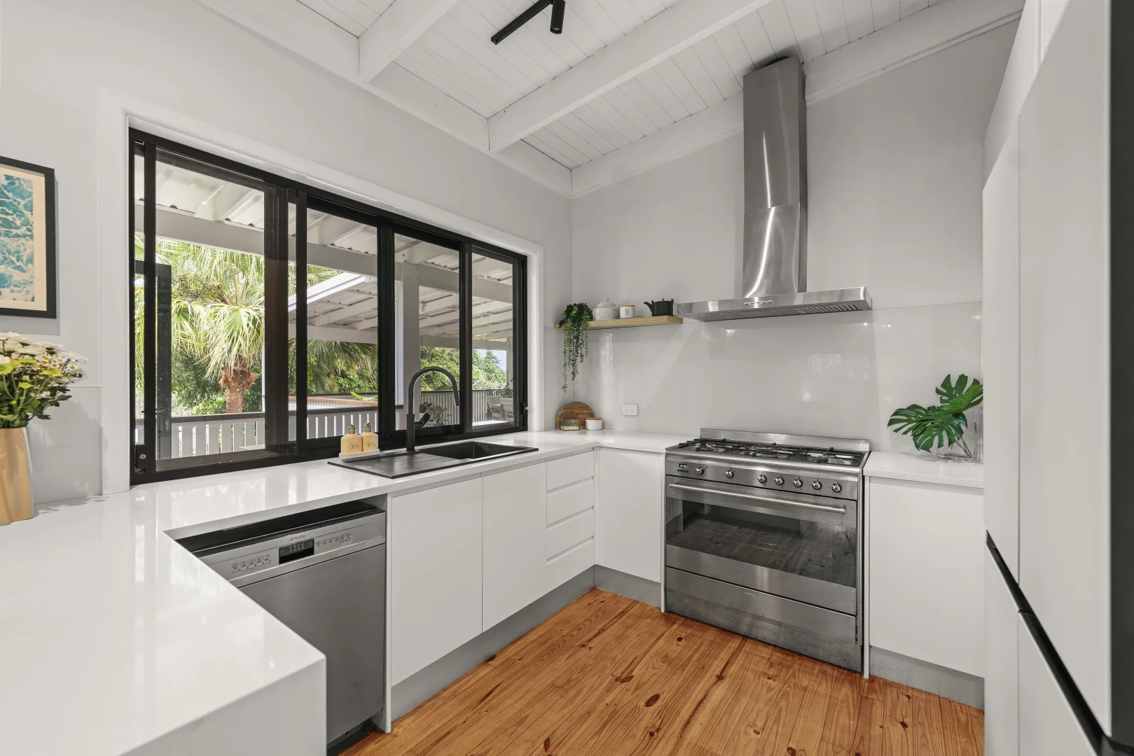 Additional image 5 of 129 K P Mcgrath Drive, Elanora QLD 4221