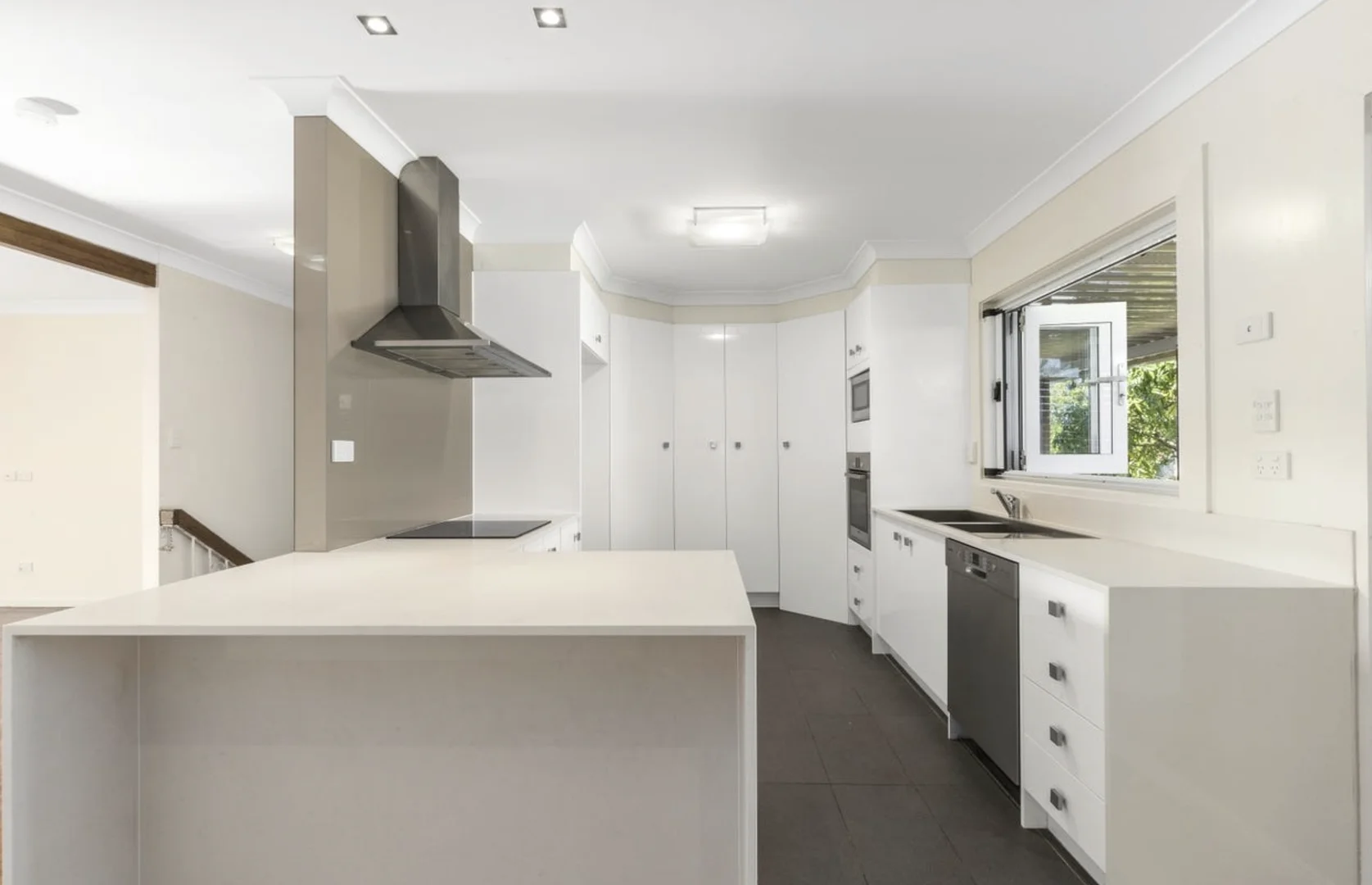 Additional image 3 of 222 Benowa Road, Benowa QLD 4217