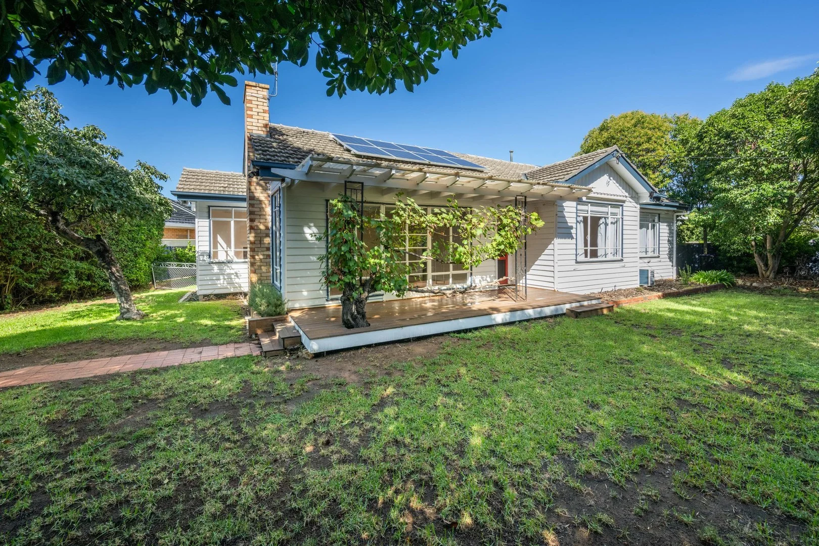 6 GLOUCESTER CRESCENT, Shepparton VIC 3630