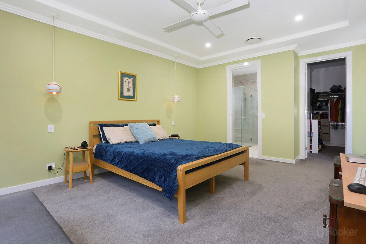 Additional image 15 of 2/49 Milton Avenue, Paradise Point QLD 4216