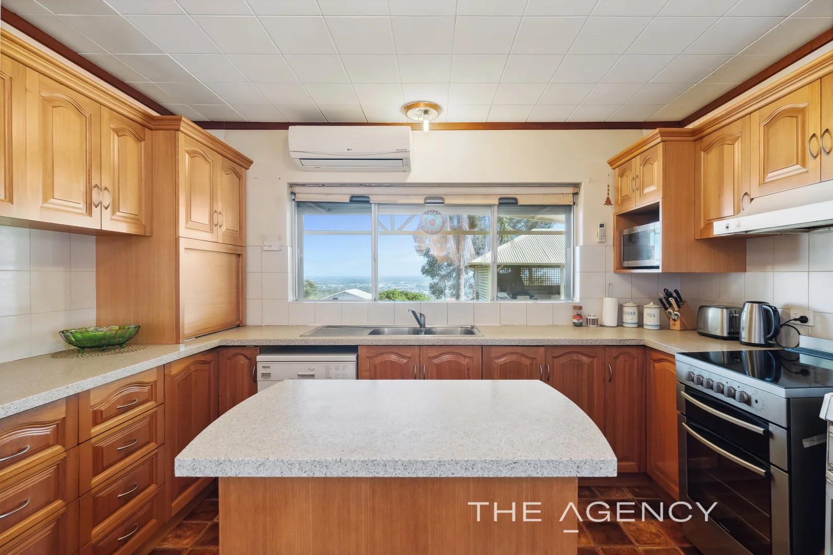 Additional image 15 of 47 Swan View Road, Swan View WA 6056