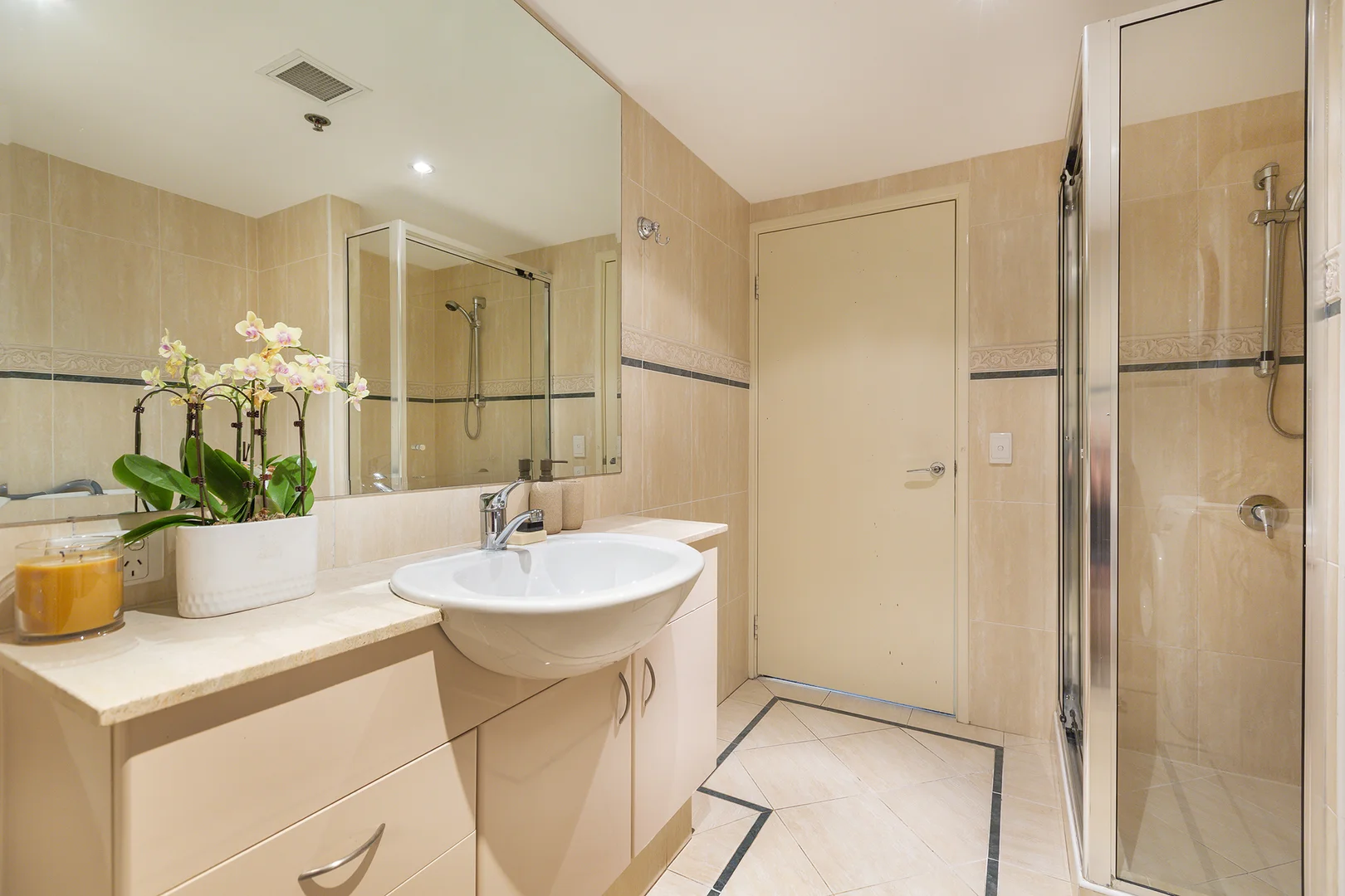 Additional image 23 of 18/19 Bowman St, South Perth WA 6151