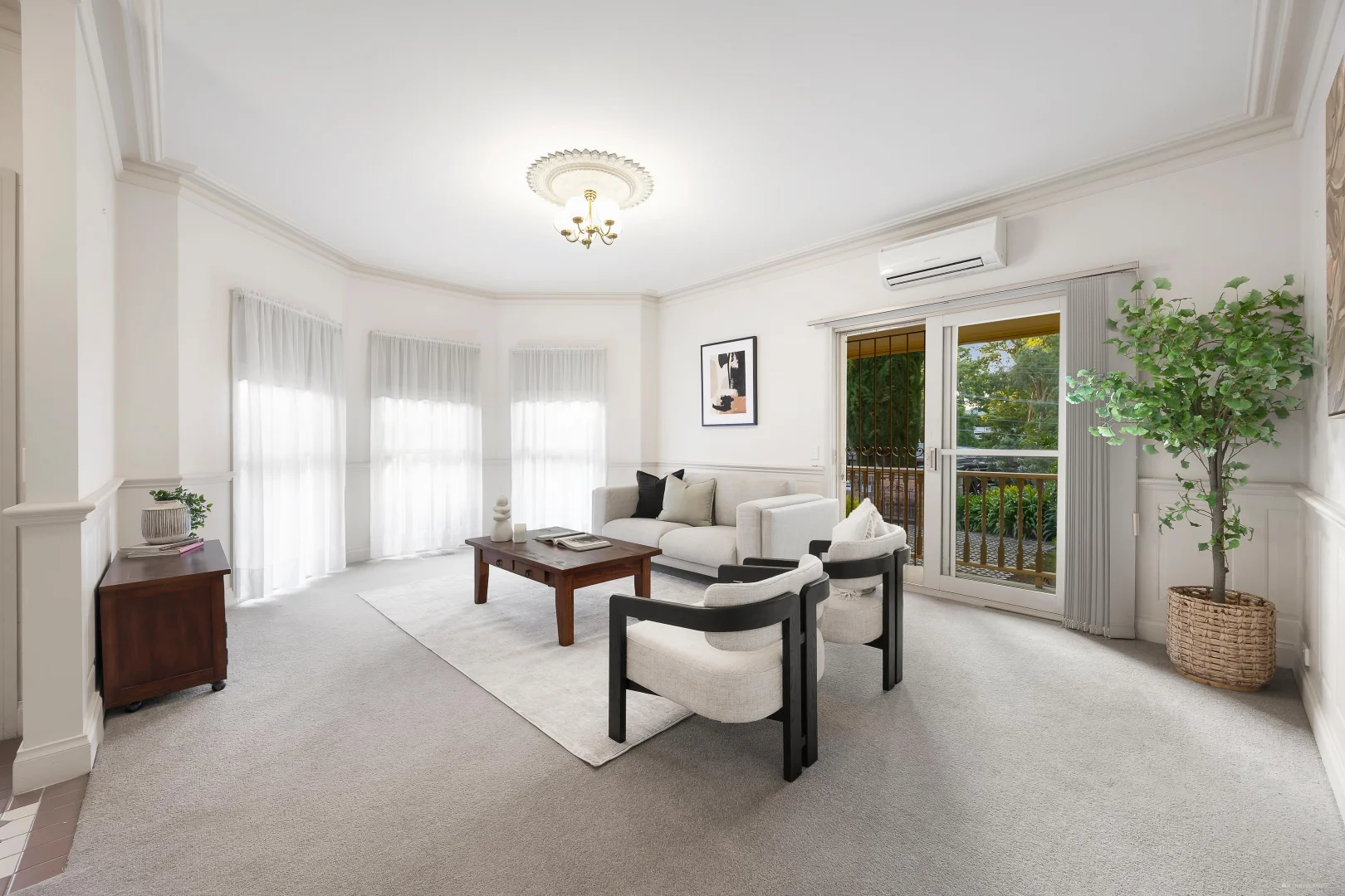 Additional image 3 of 1/12 Calrossie Avenue, Montmorency VIC 3094