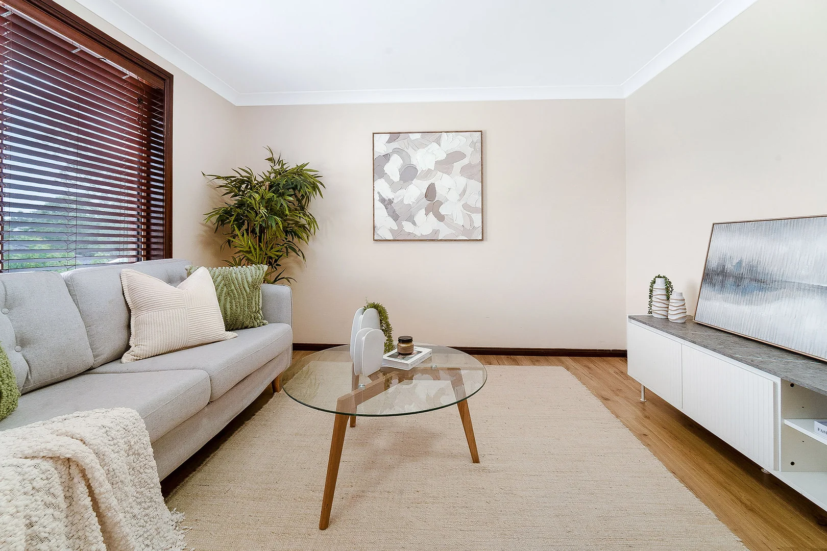 Additional image 3 of 33 Cyclamen Place, Macquarie Fields NSW 2564