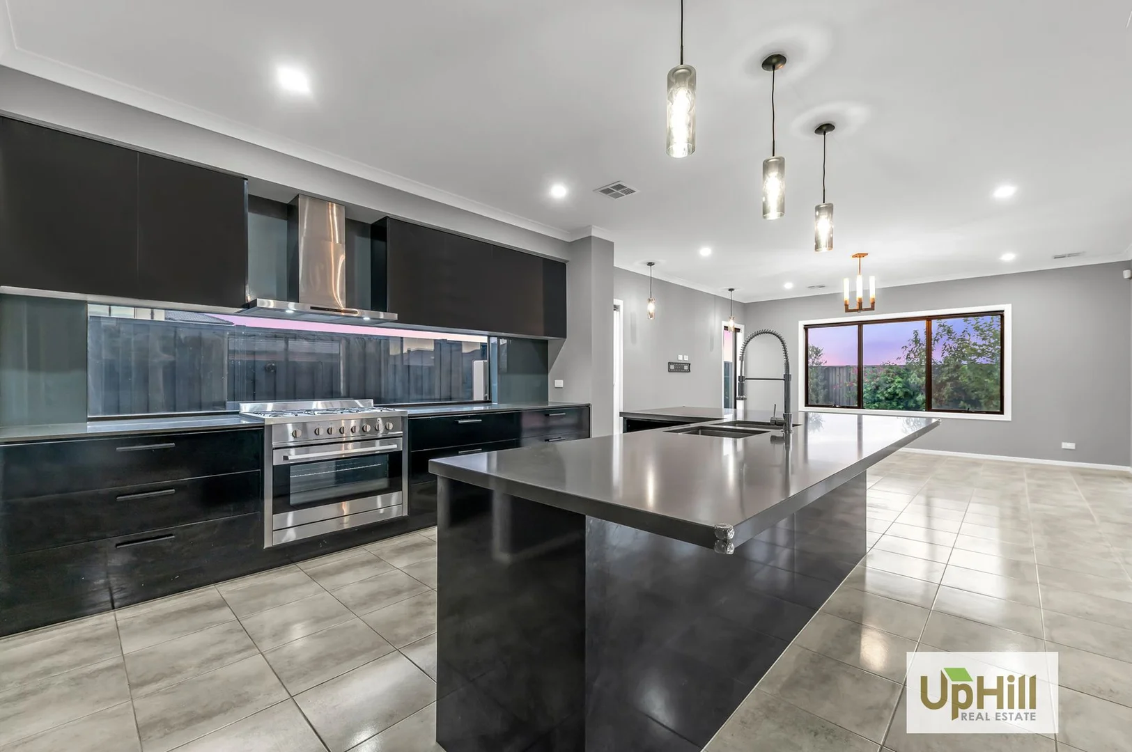 Additional image 7 of 21 Shearjoy Loop, Clyde North VIC 3978