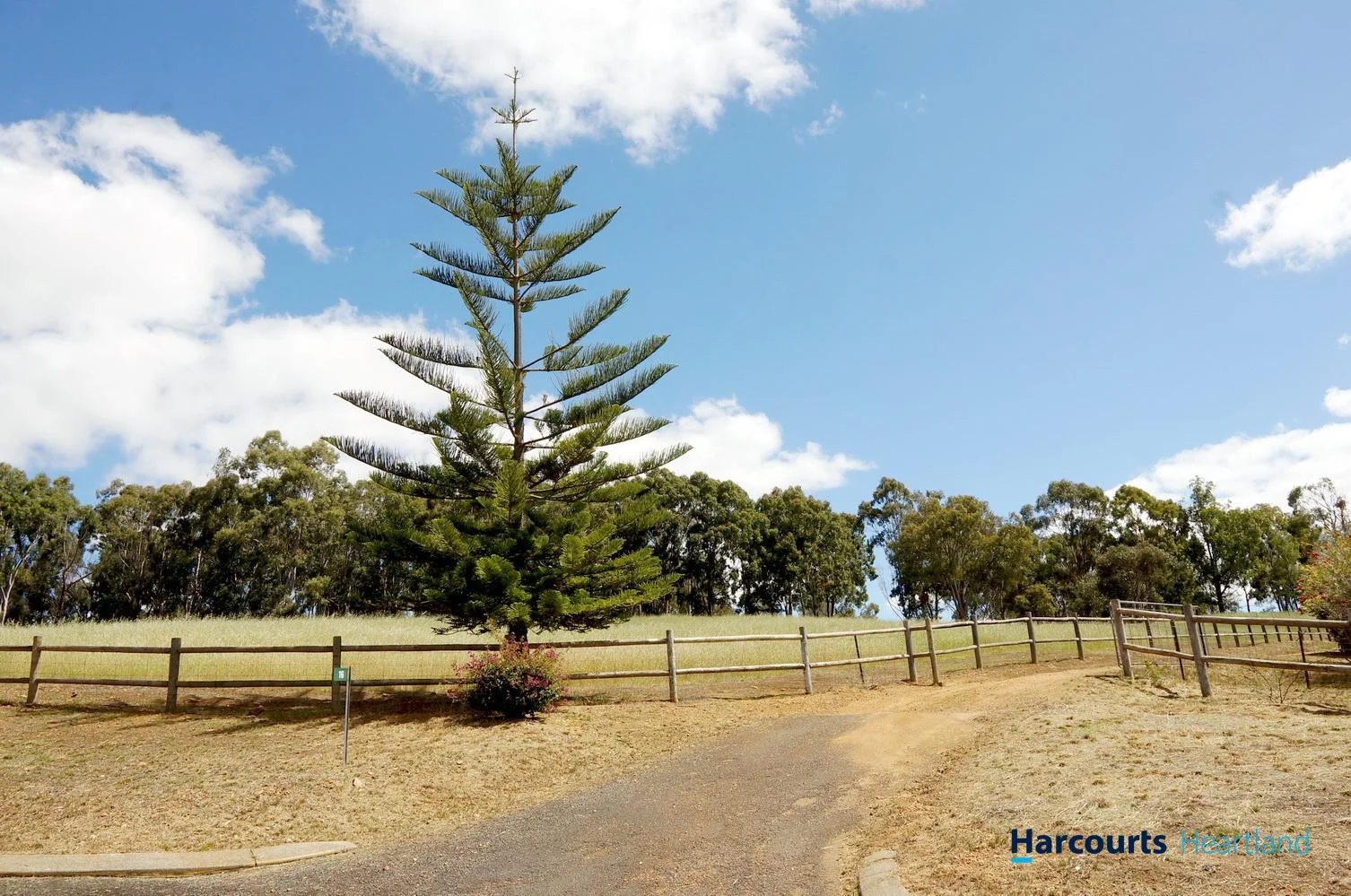 Additional image 28 of 16 Doherty Court, Kangaroo Gully WA 6255