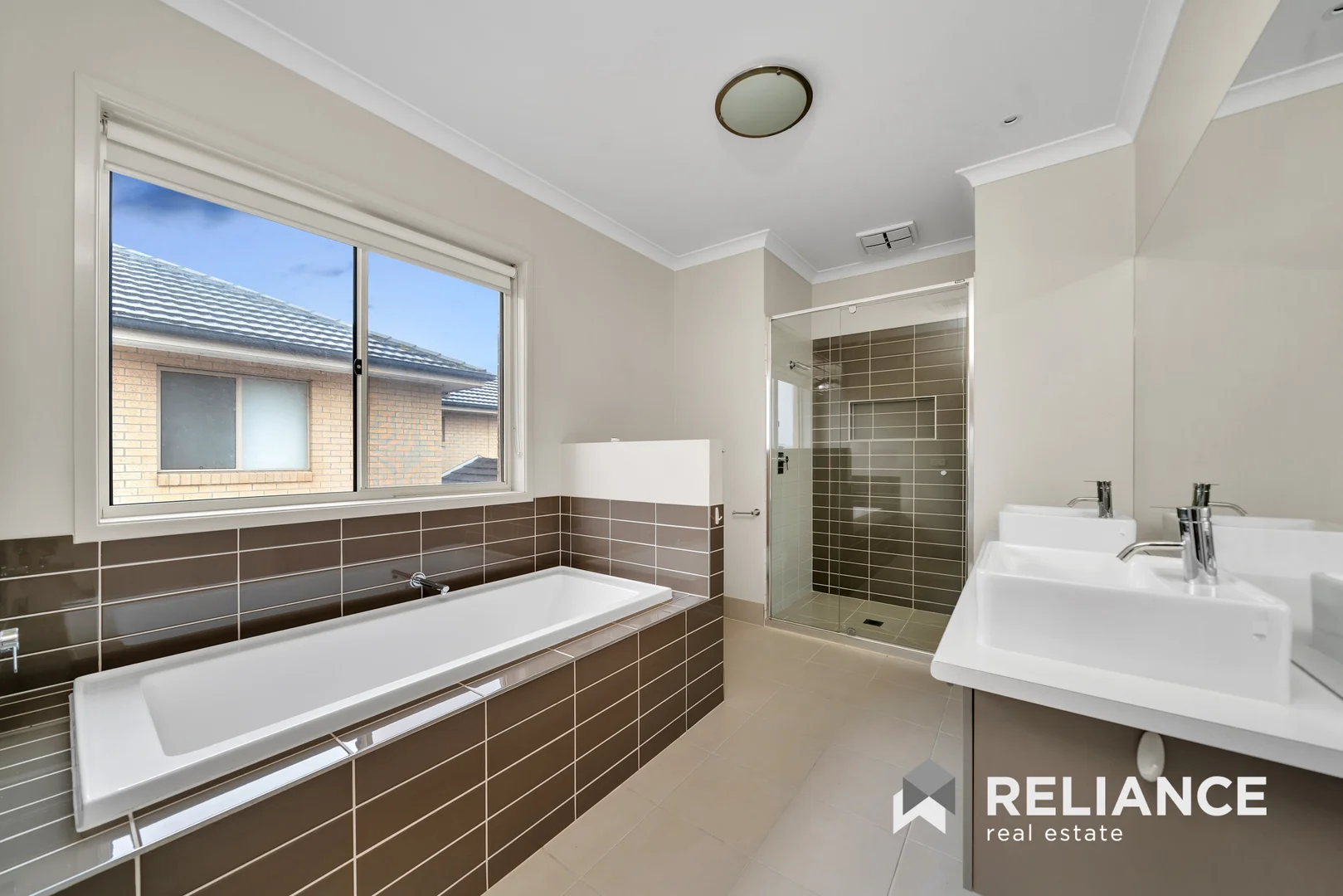 Additional image 8 of 9 Rhode Island Close, Sanctuary Lakes VIC 3030