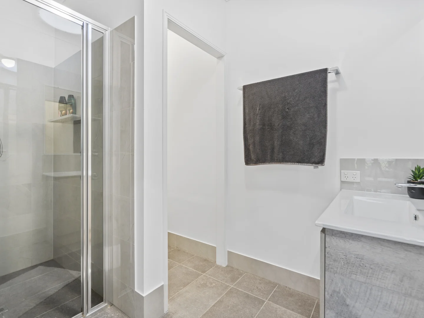 Additional image 13 of 155 Mooroondu Road, Thorneside QLD 4158