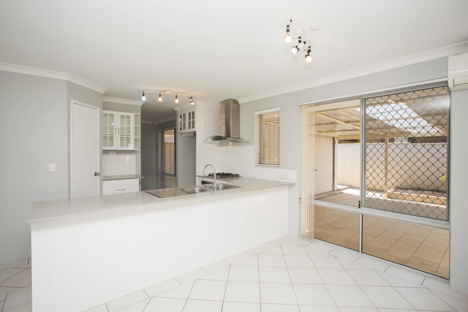 Additional image 13 of 28 Carpenteria Cres, Kenwick WA 6107