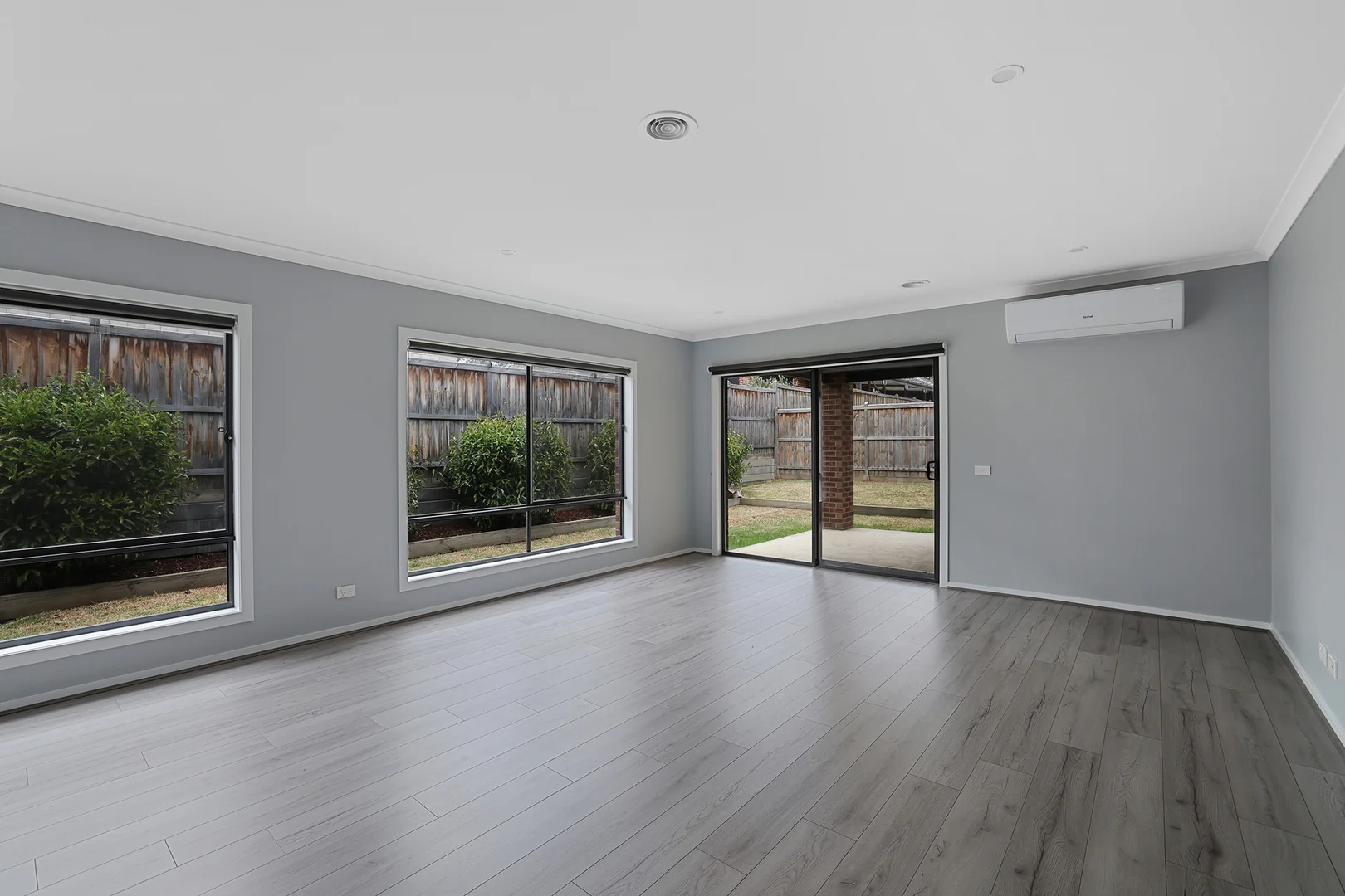 Additional image 4 of 21 Mainstone Street, Drouin VIC 3818