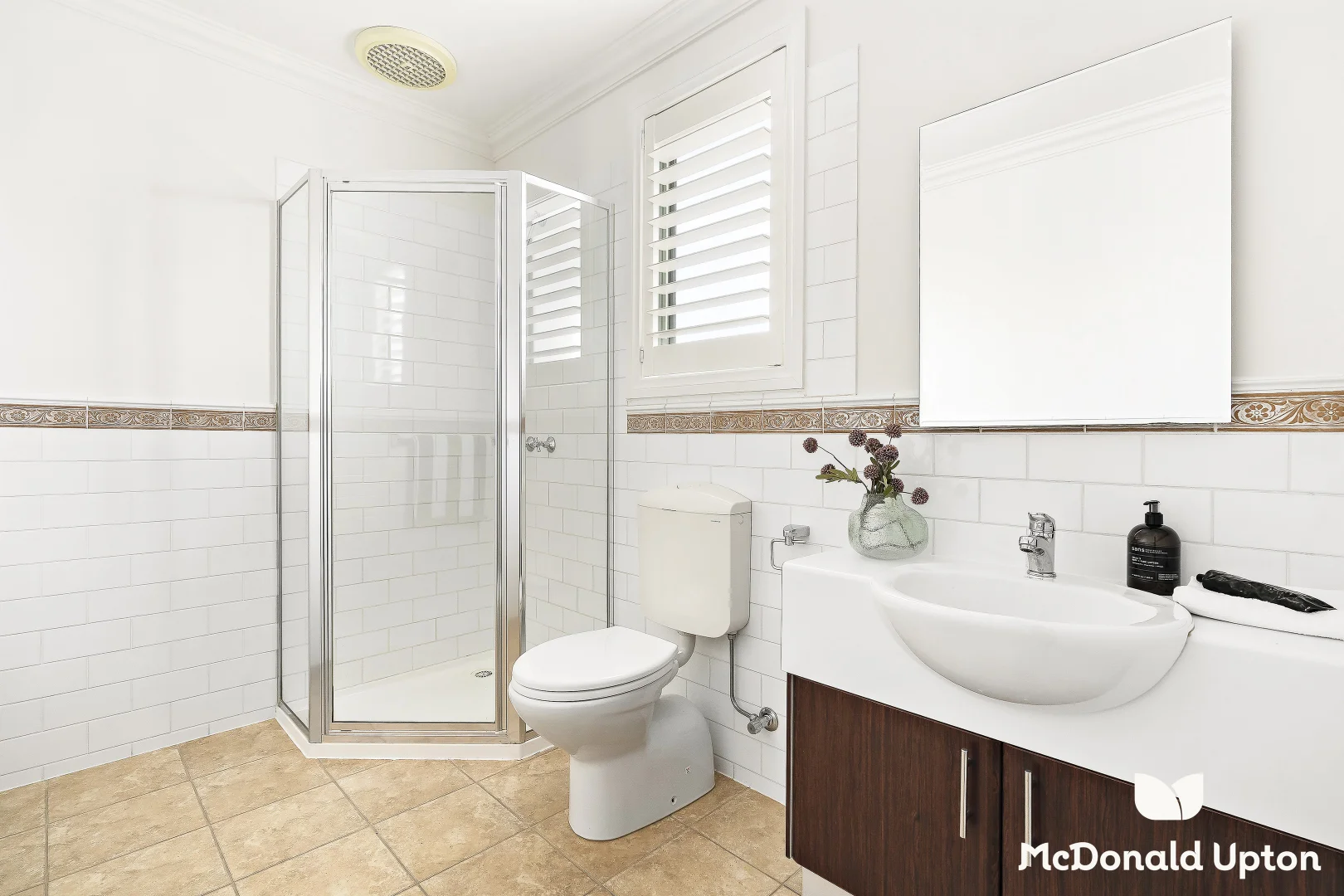 Additional image 12 of 2/27 Watt Avenue, Oak Park VIC 3046