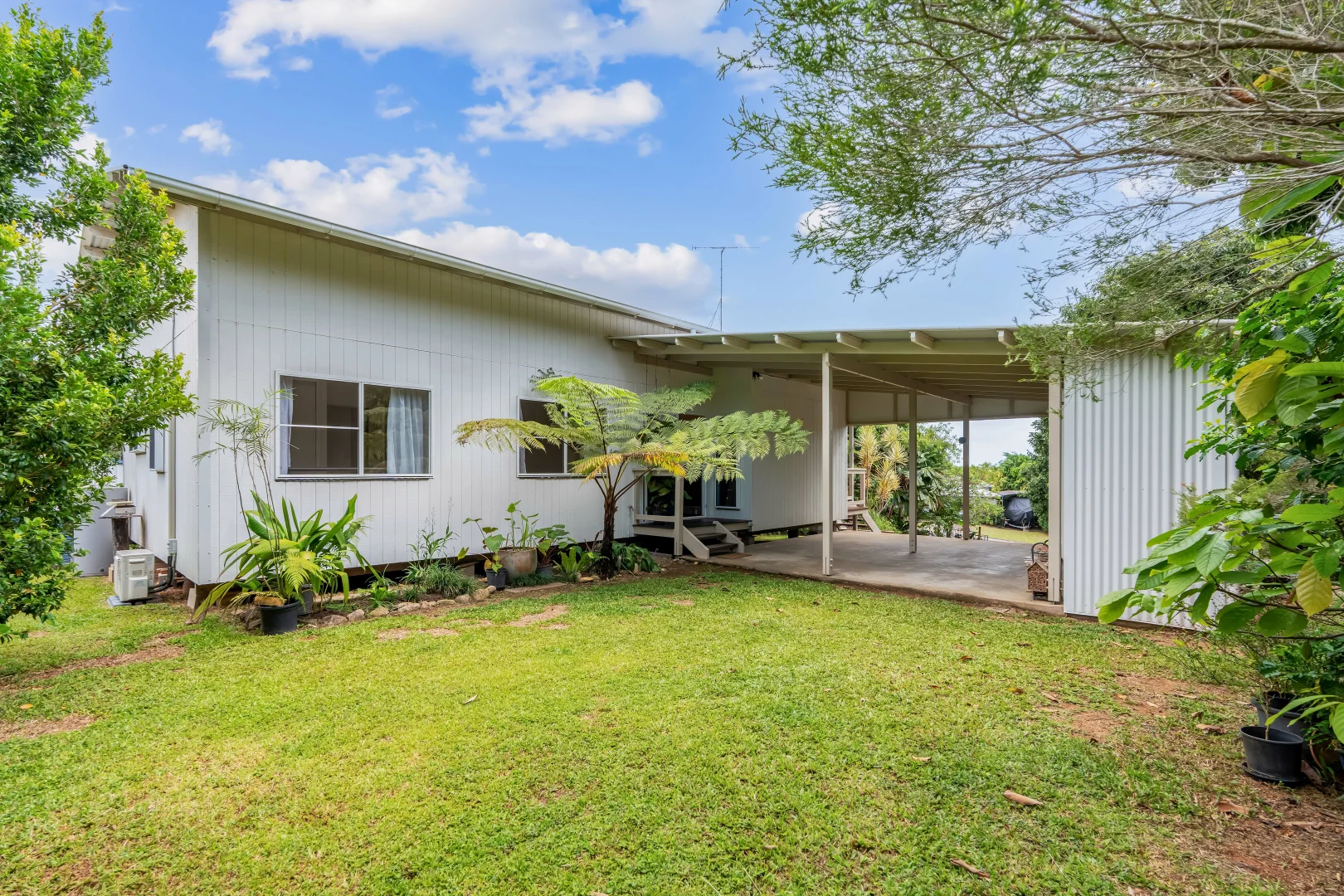 Additional image 6 of 52 Dunkalli Cres, Wongaling Beach QLD 4852