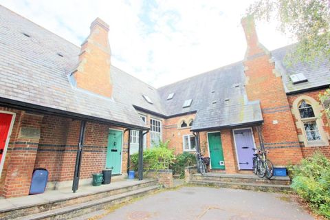 The Old School House, Temple Road, Oxford OX4