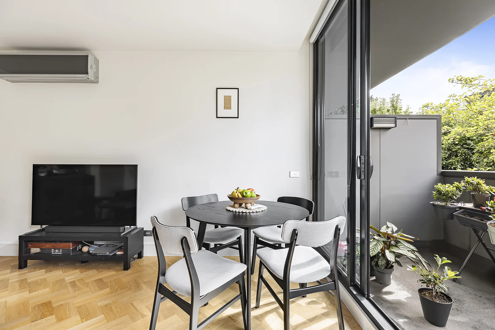 Additional image 7 of 204/6 Lisson Grove, Hawthorn VIC 3122