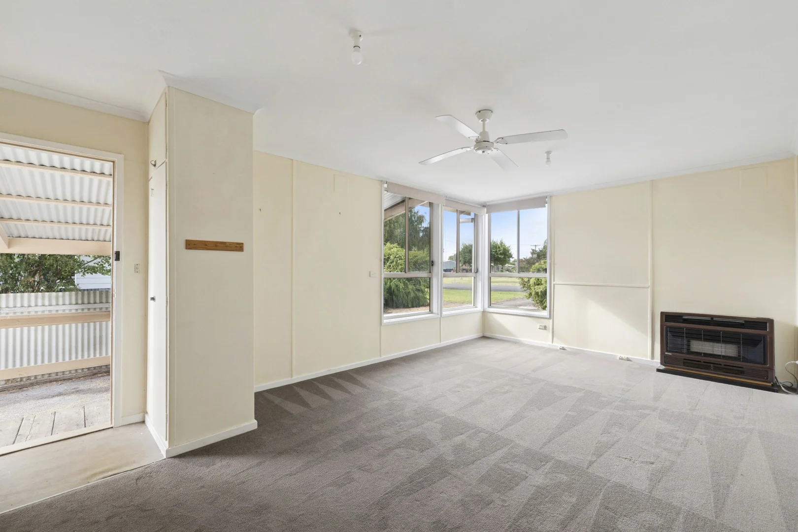 Additional image 4 of 1 & 2/84 Parrott Street, Cobden VIC 3266