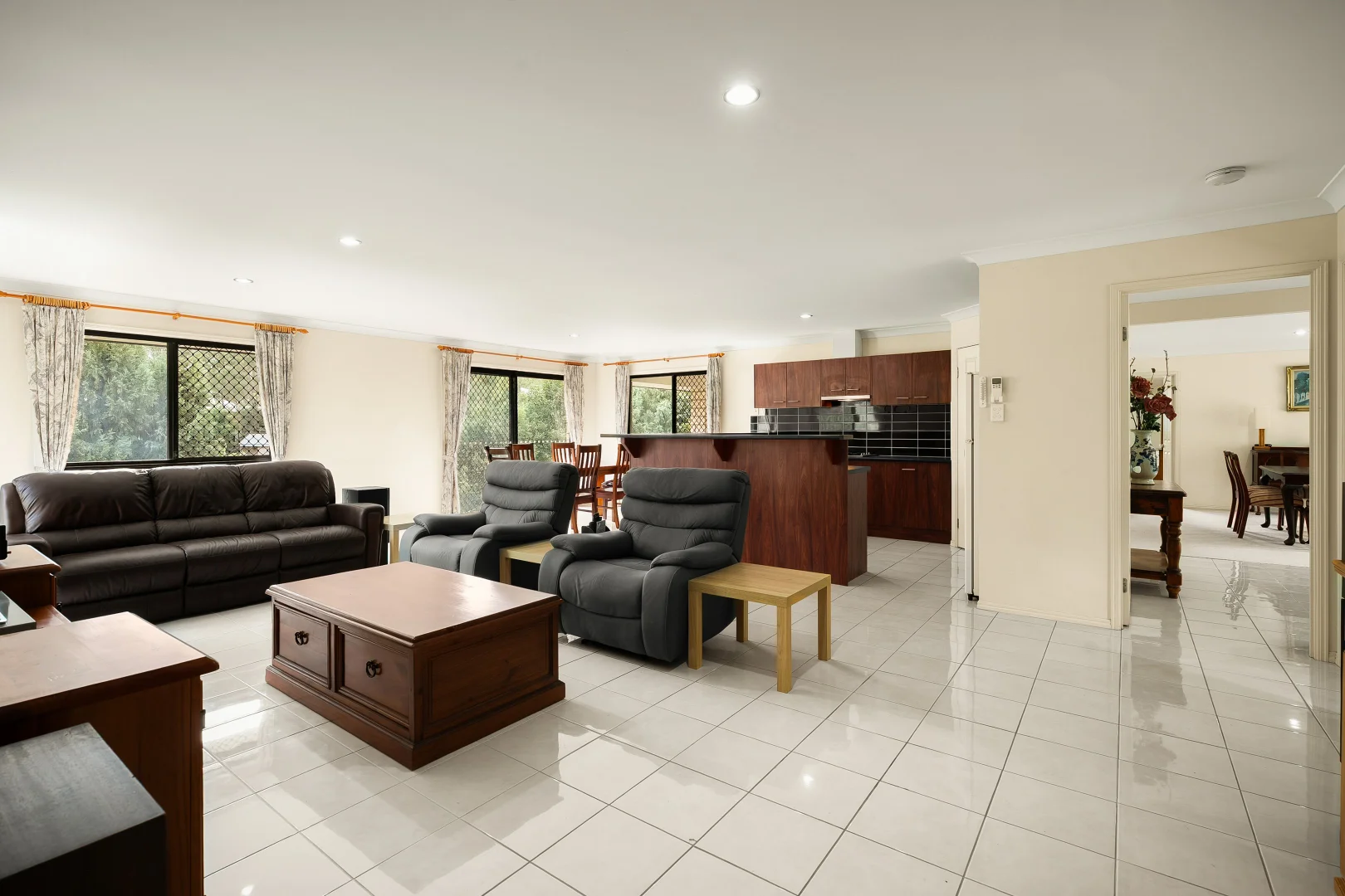 Additional image 3 of 32 Sheepstation Gully Close, Mount Crosby QLD 4306