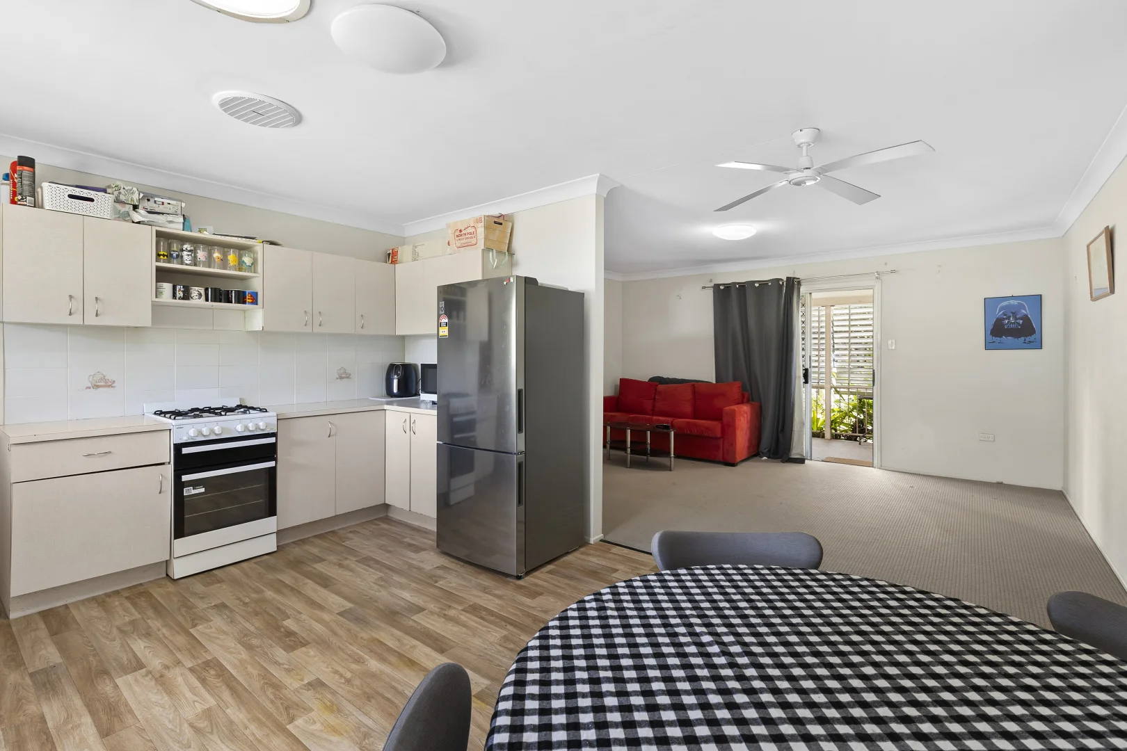 Additional image 4 of 22 William Street, Urangan QLD 4655