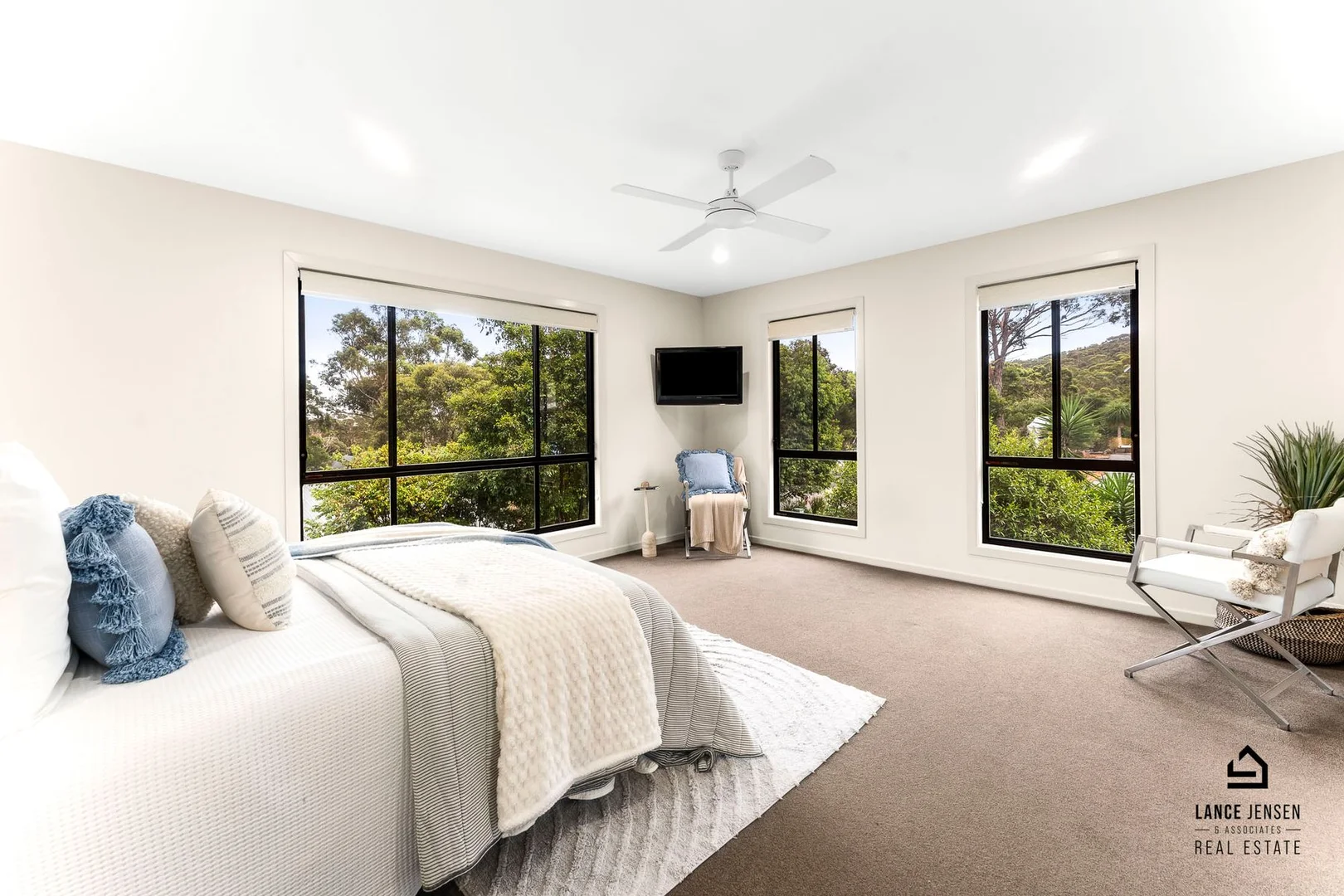 Additional image 12 of 8 Seagrass Row, Murrays Beach NSW 2281