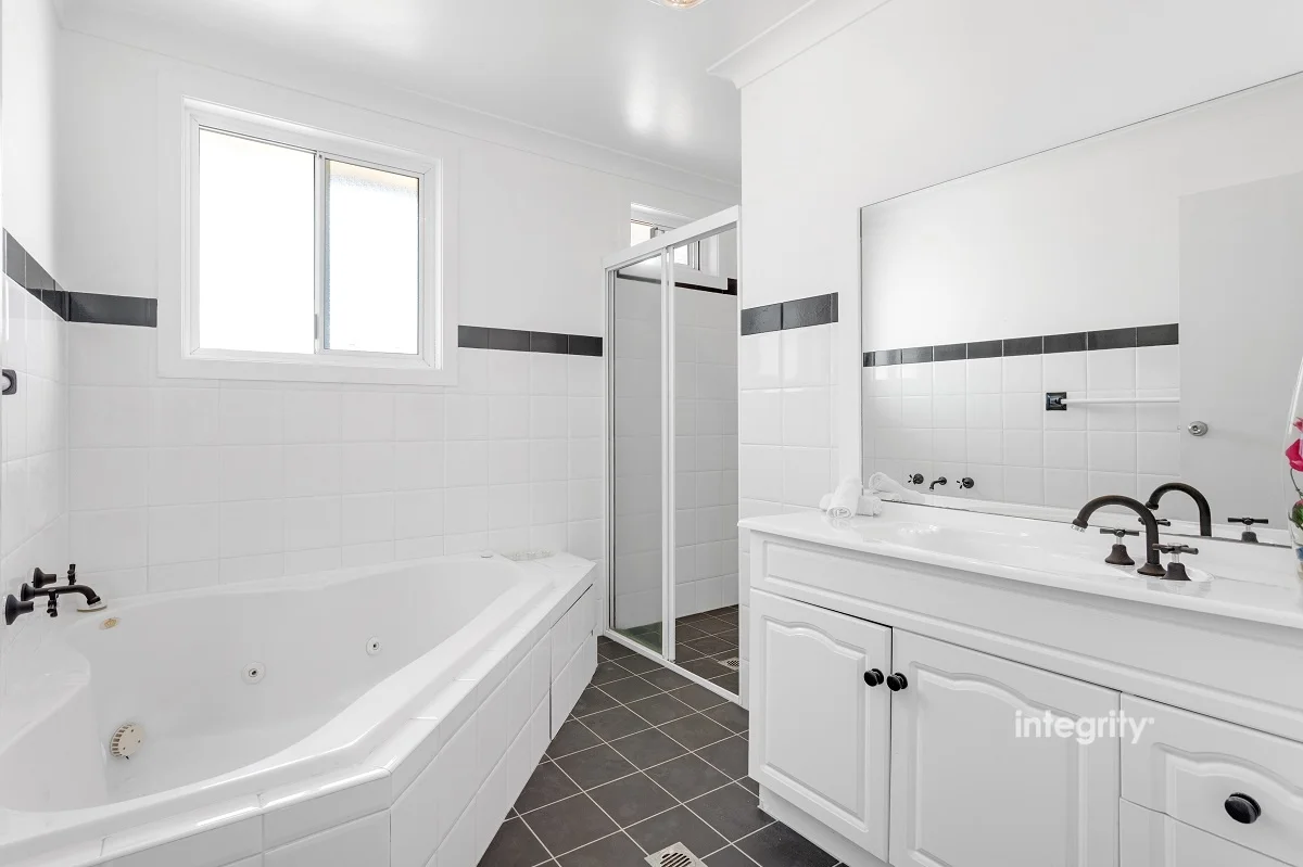 Additional image 13 of 10 Lyrebird Drive, Nowra NSW 2541