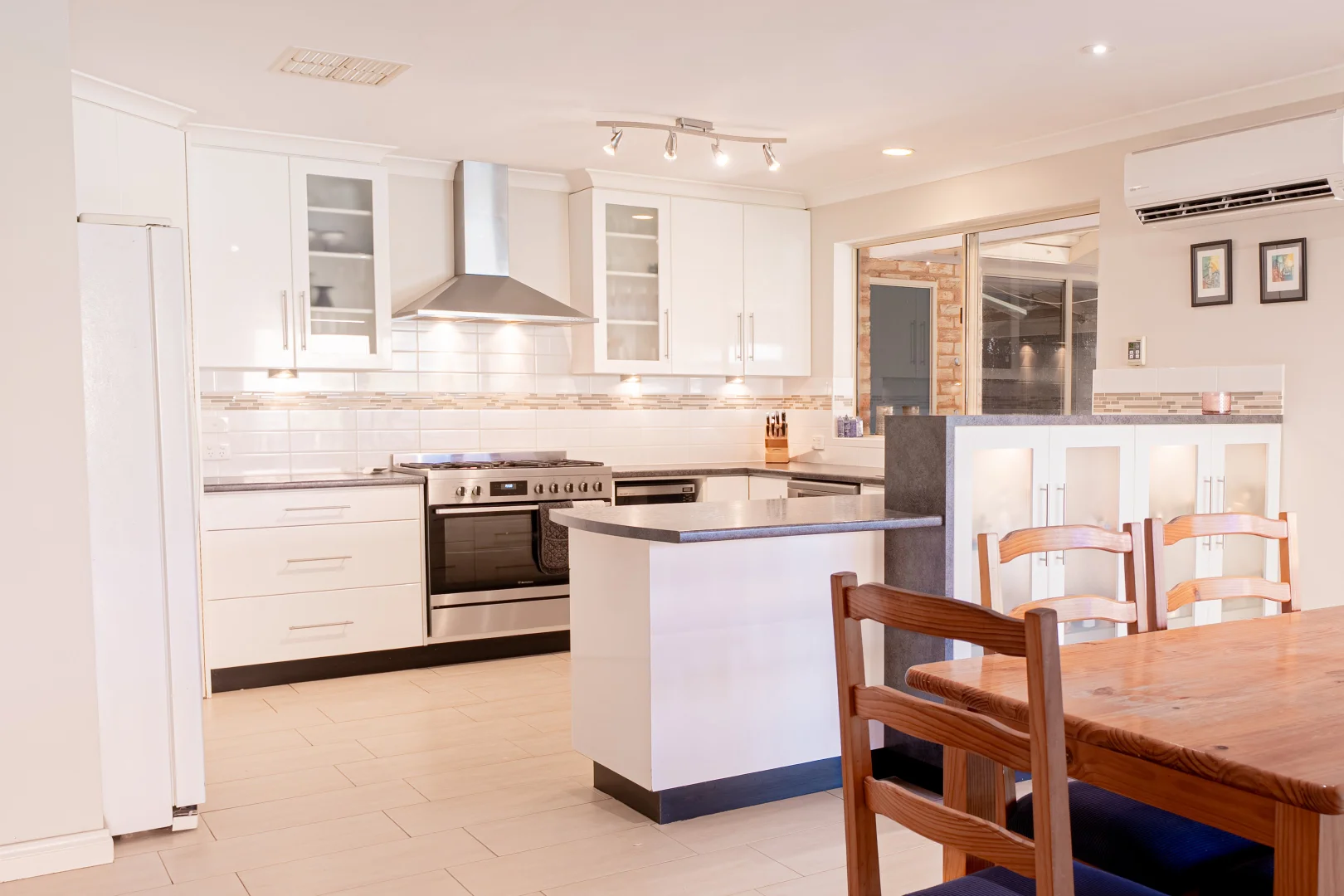 Additional image 6 of 16 Riverina Way, Hannans WA 6430