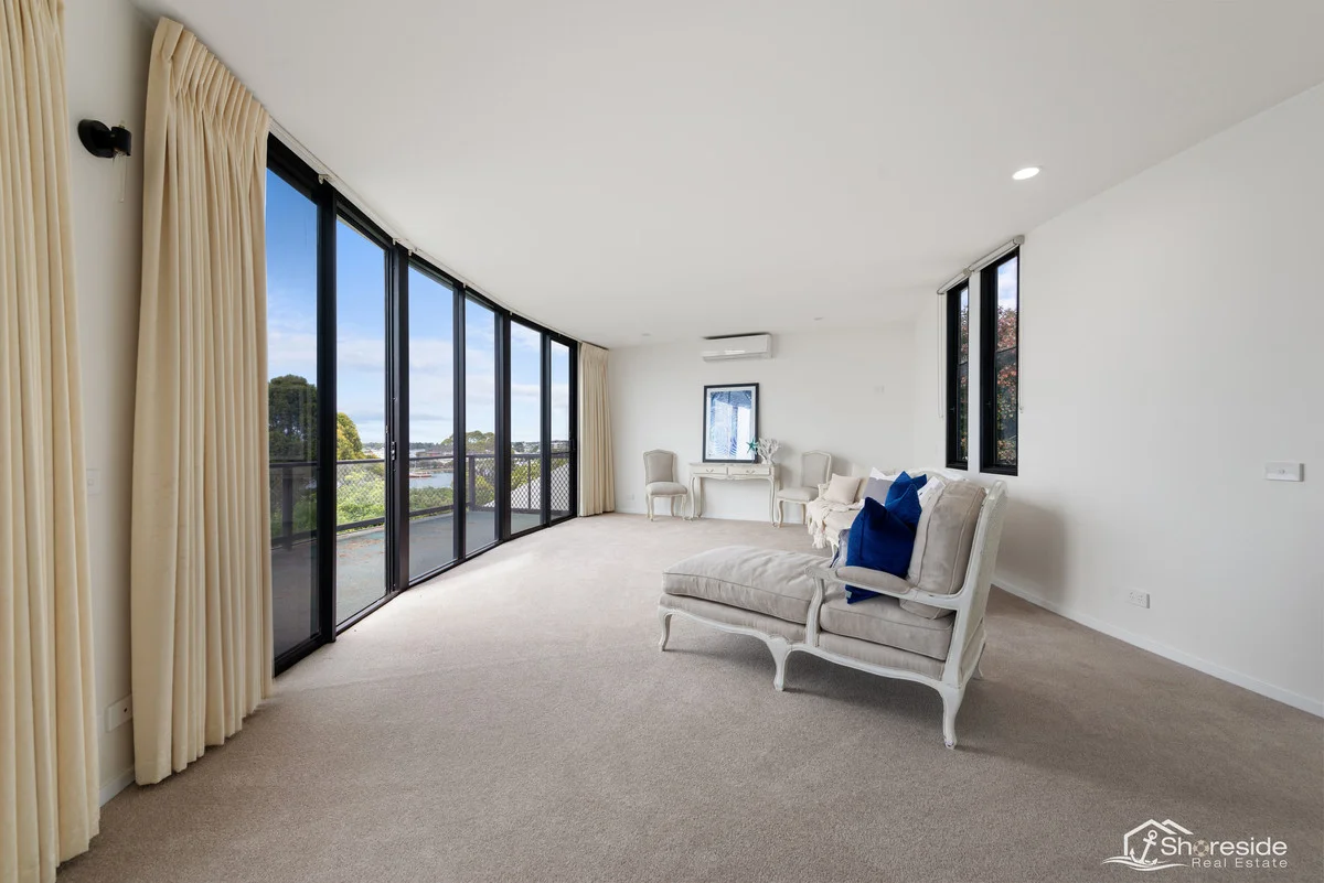 Additional image 11 of 4A Wattlebird Close, Lakes Entrance VIC 3909