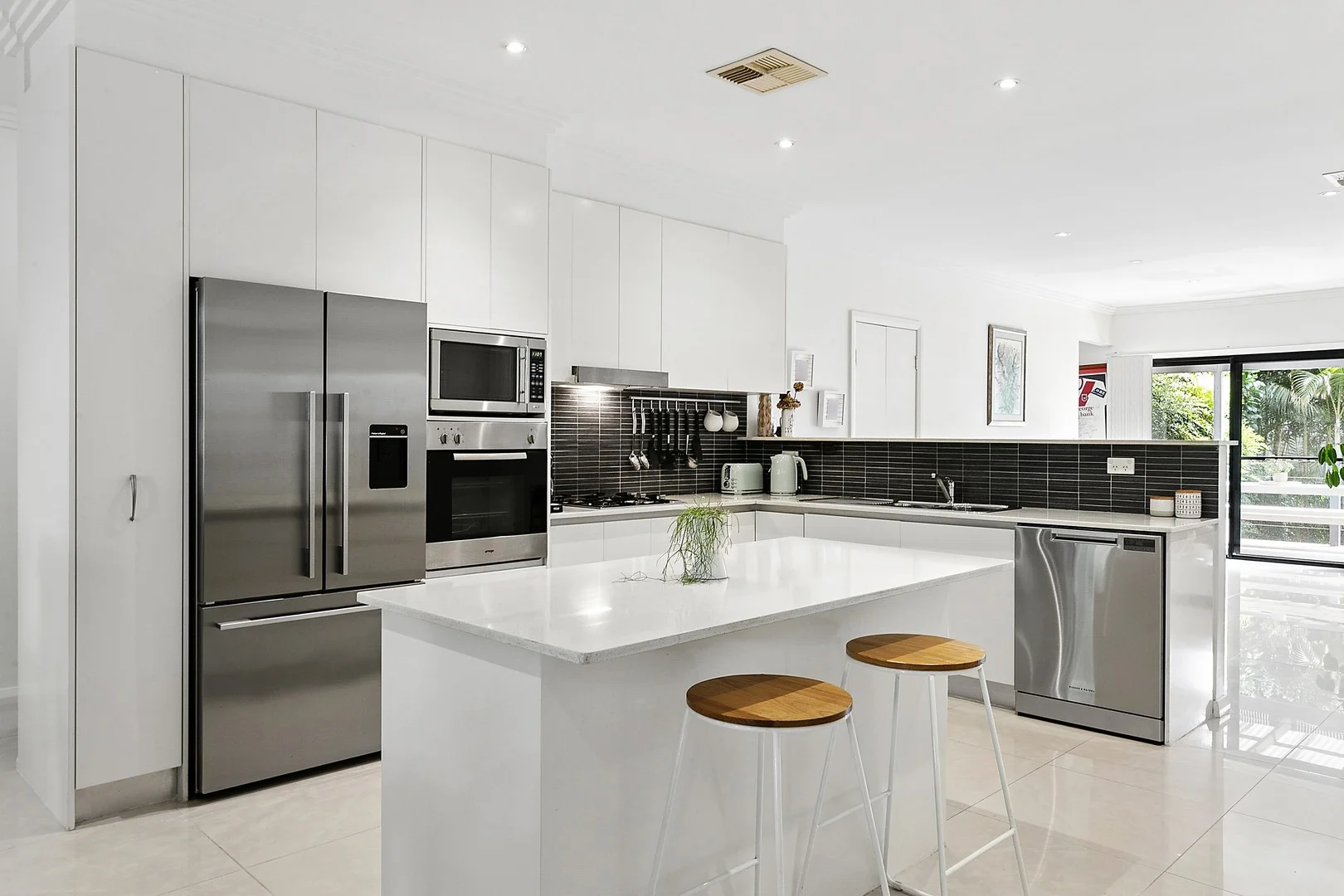 Additional image 2 of 5/87 Caldarra Avenue, Engadine NSW 2233