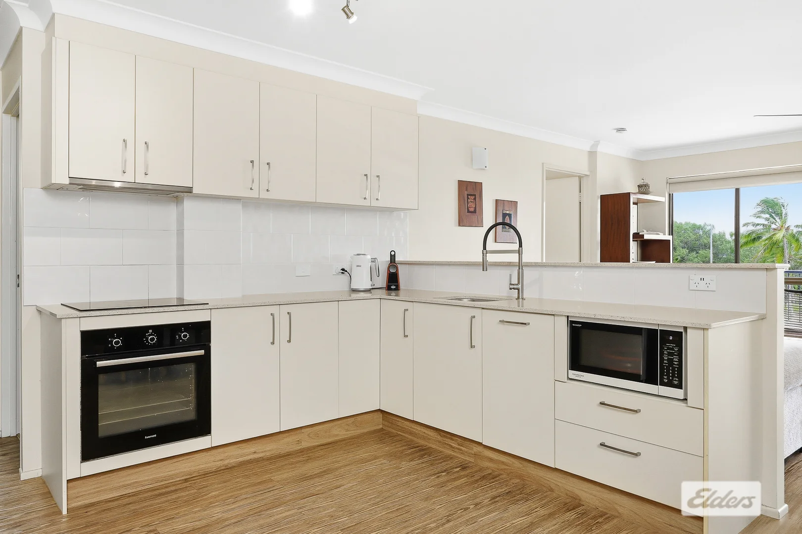 Additional image 6 of 12/100 Scenic Highway, Lammermoor QLD 4703