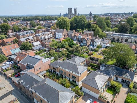 Summerhouse Mews, York YO30
