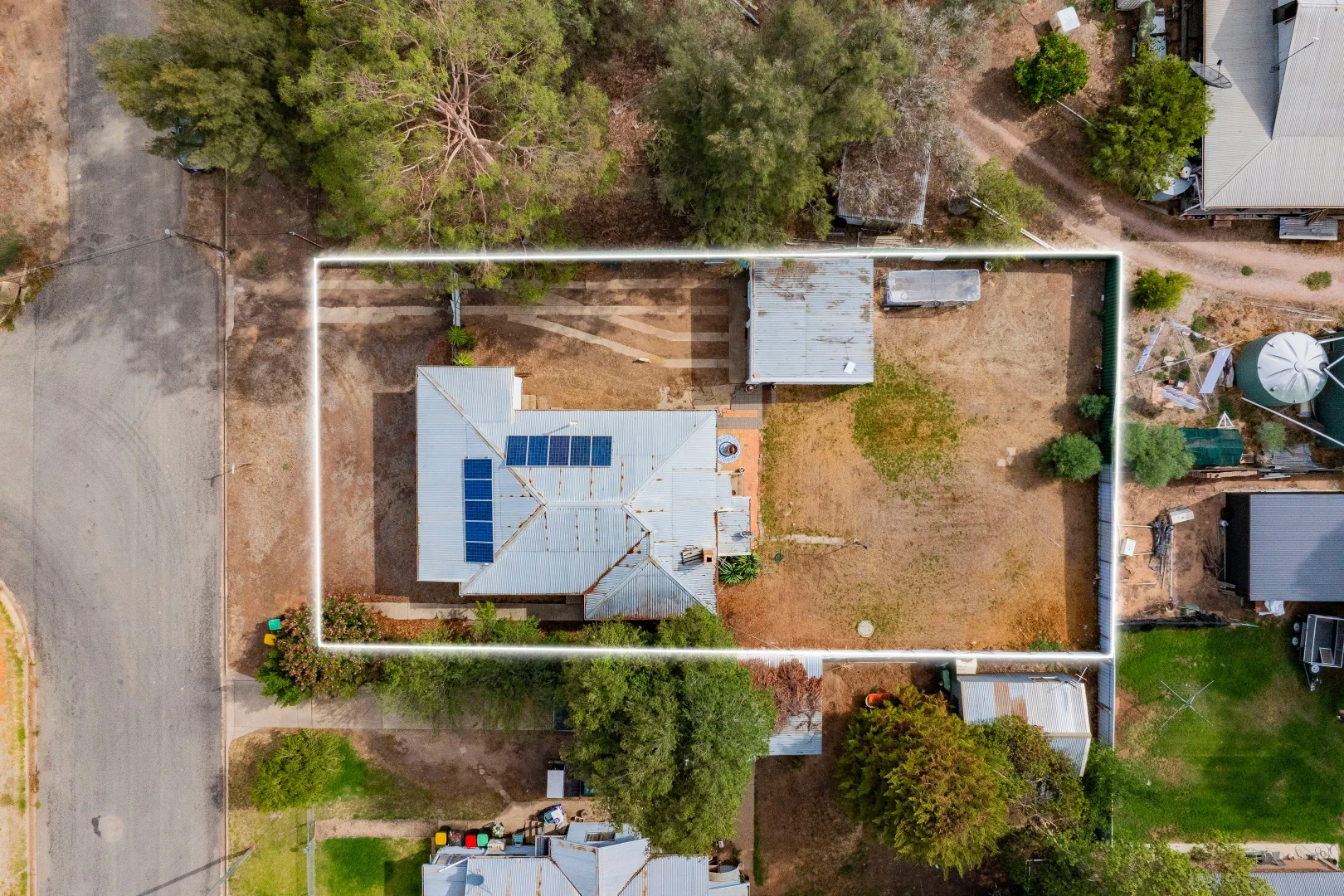 Additional image 3 of 2 Chant Street, Darlington Point NSW 2706