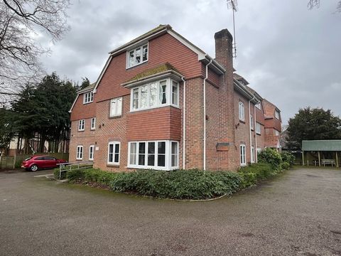 Bassett Green Road, Southampton SO16