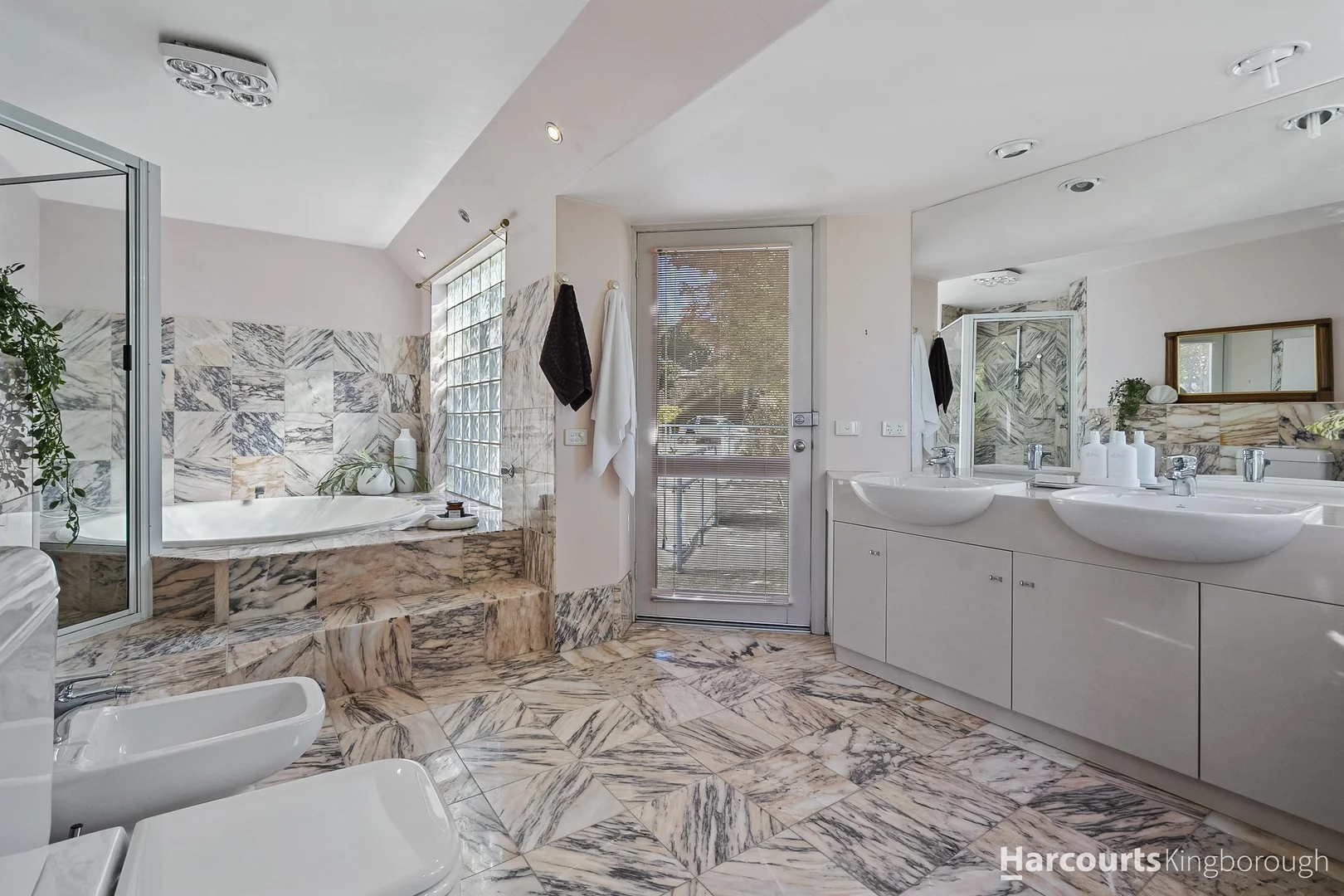 Additional image 25 of 6 Montgomery Court, Sandy Bay TAS 7005